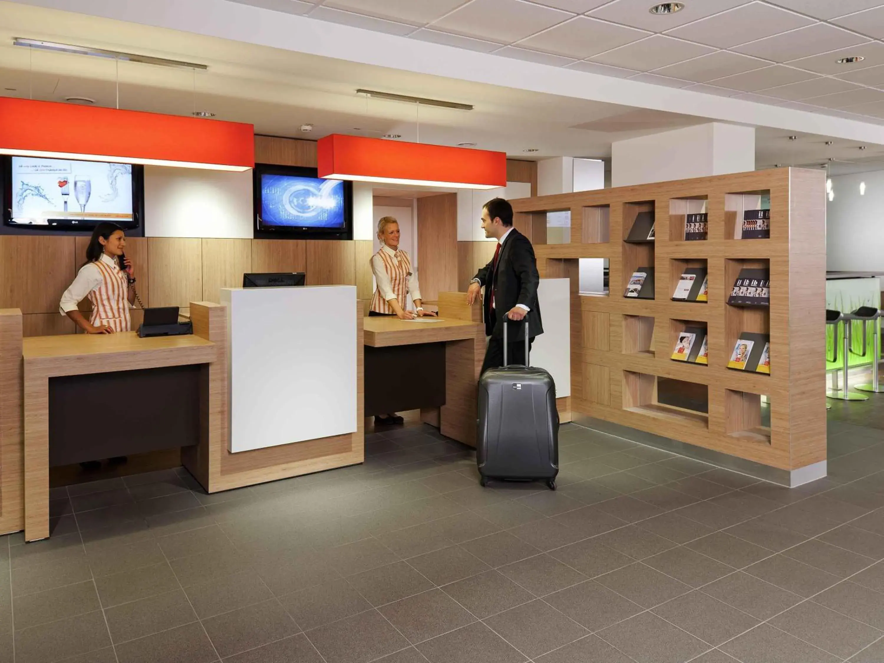 Property building in ibis Augsburg Hauptbahnhof Property building in ibis Augsburg Hauptbahnhof