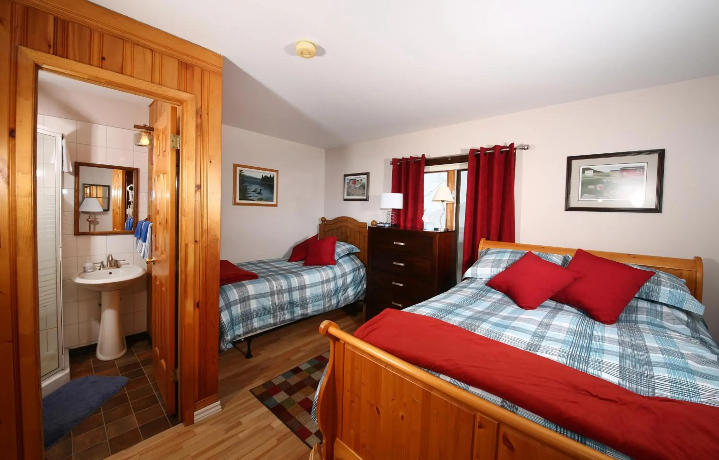 Twin Room - single occupancy in Tuckamore Lodge Twin Room - single occupancy in Tuckamore Lodge