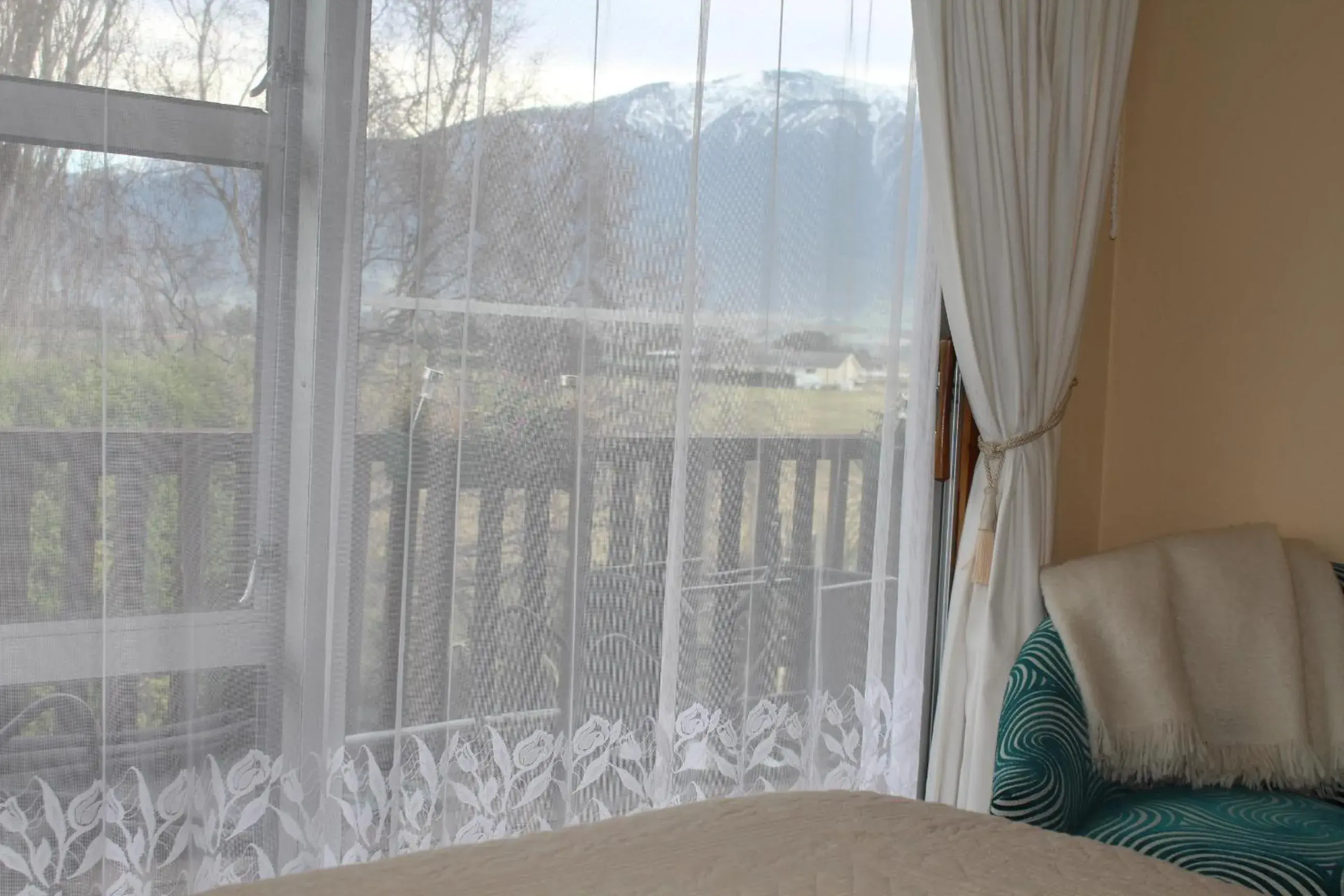 Garden view, Bed in Brook House B&B & Cottages Garden view, Bed in Brook House B&B & Cottages