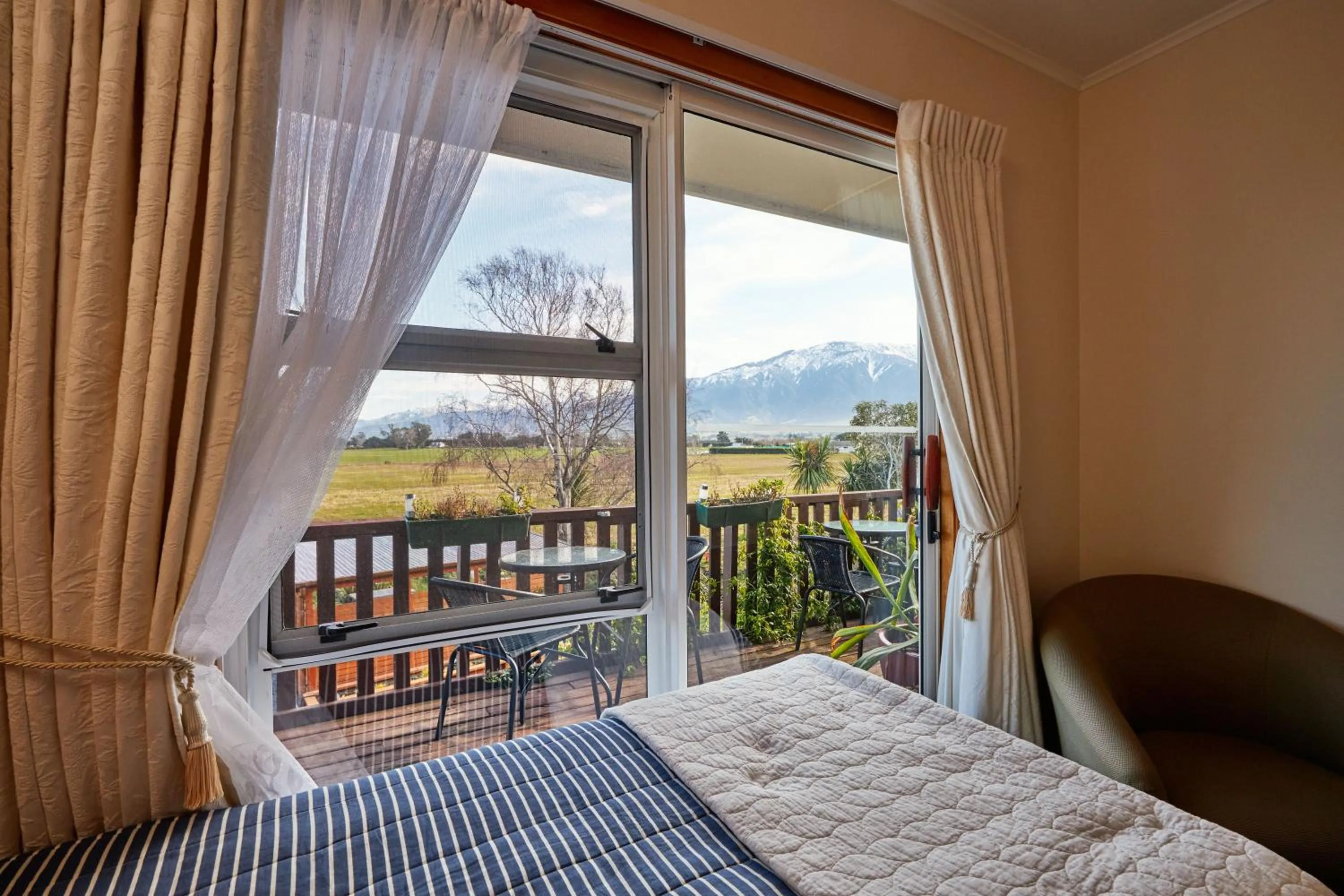 Balcony/Terrace, Bed in Brook House B&B & Cottages