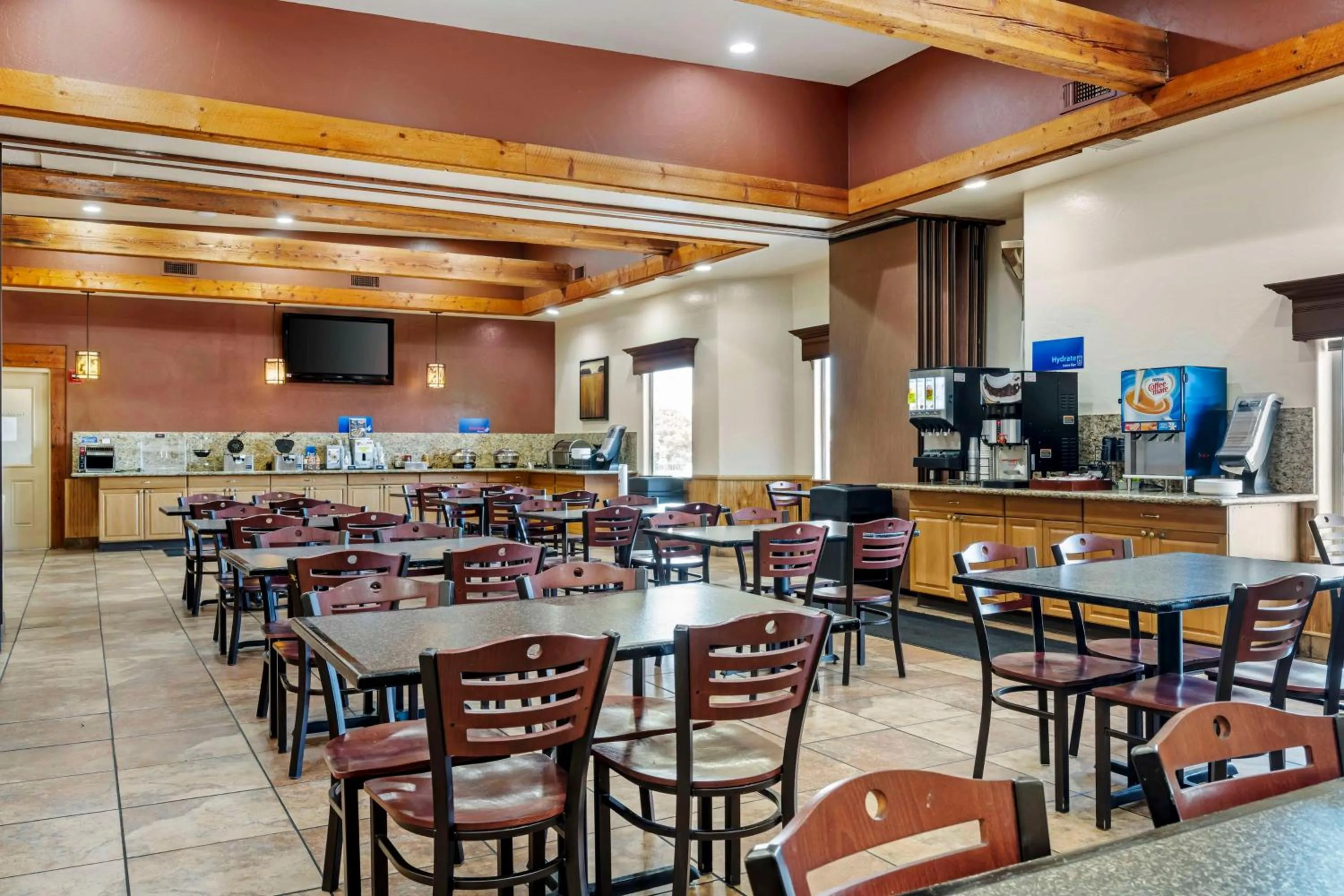 Breakfast in Best Western Prescottonian