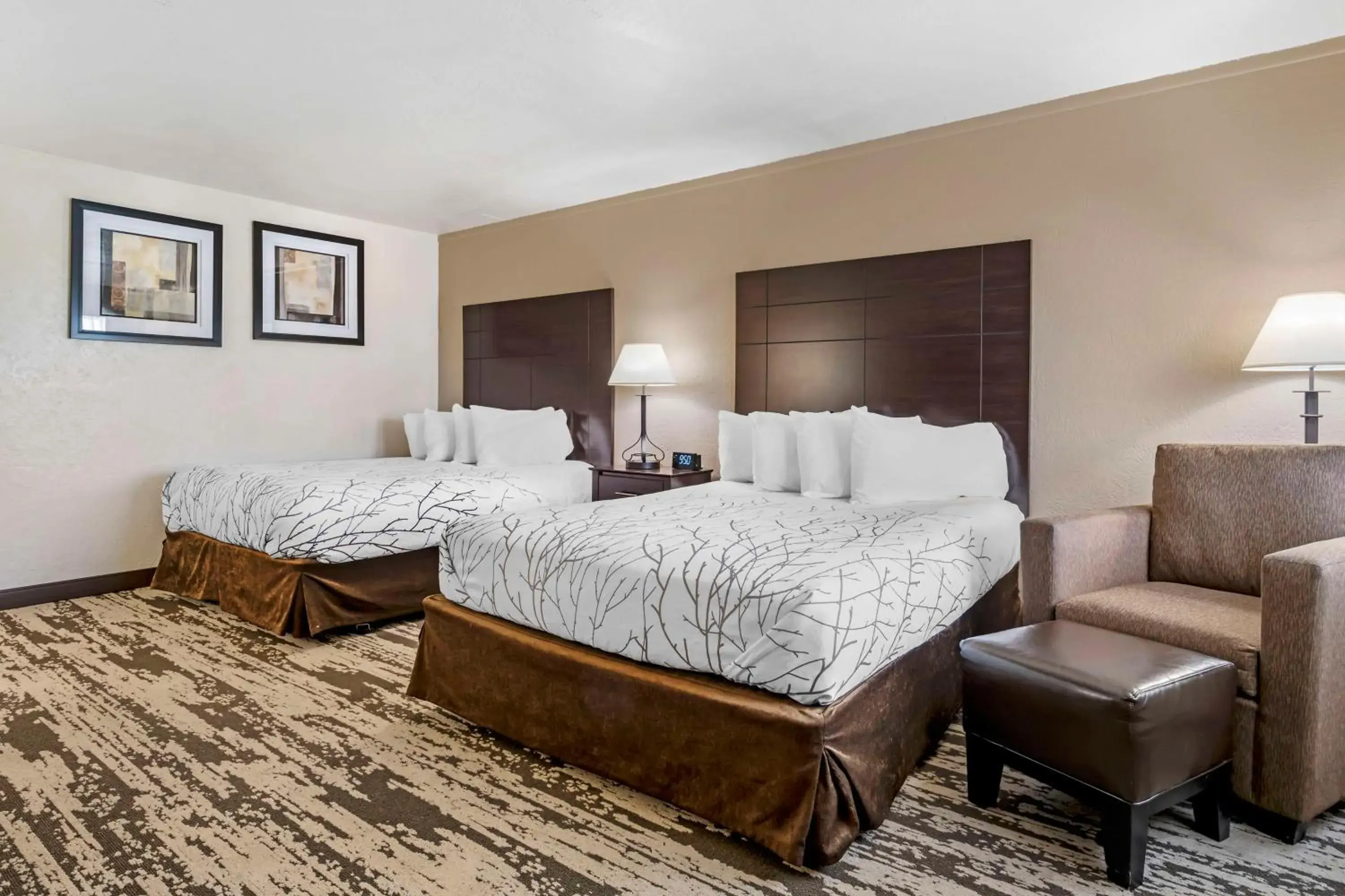 Queen Room with Two Queen Beds - Non-Smoking in Best Western Prescottonian Queen Room with Two Queen Beds - Non-Smoking in Best Western Prescottonian