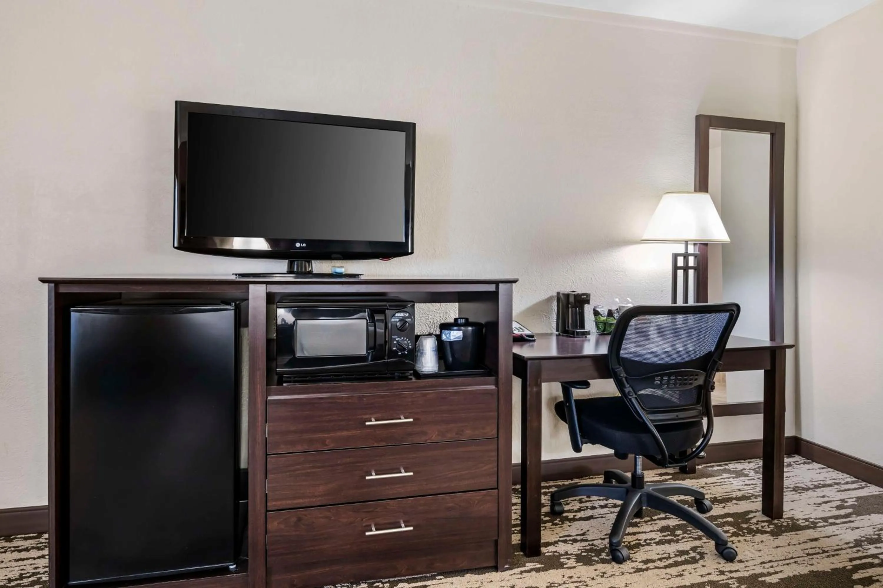 Bedroom in Best Western Prescottonian