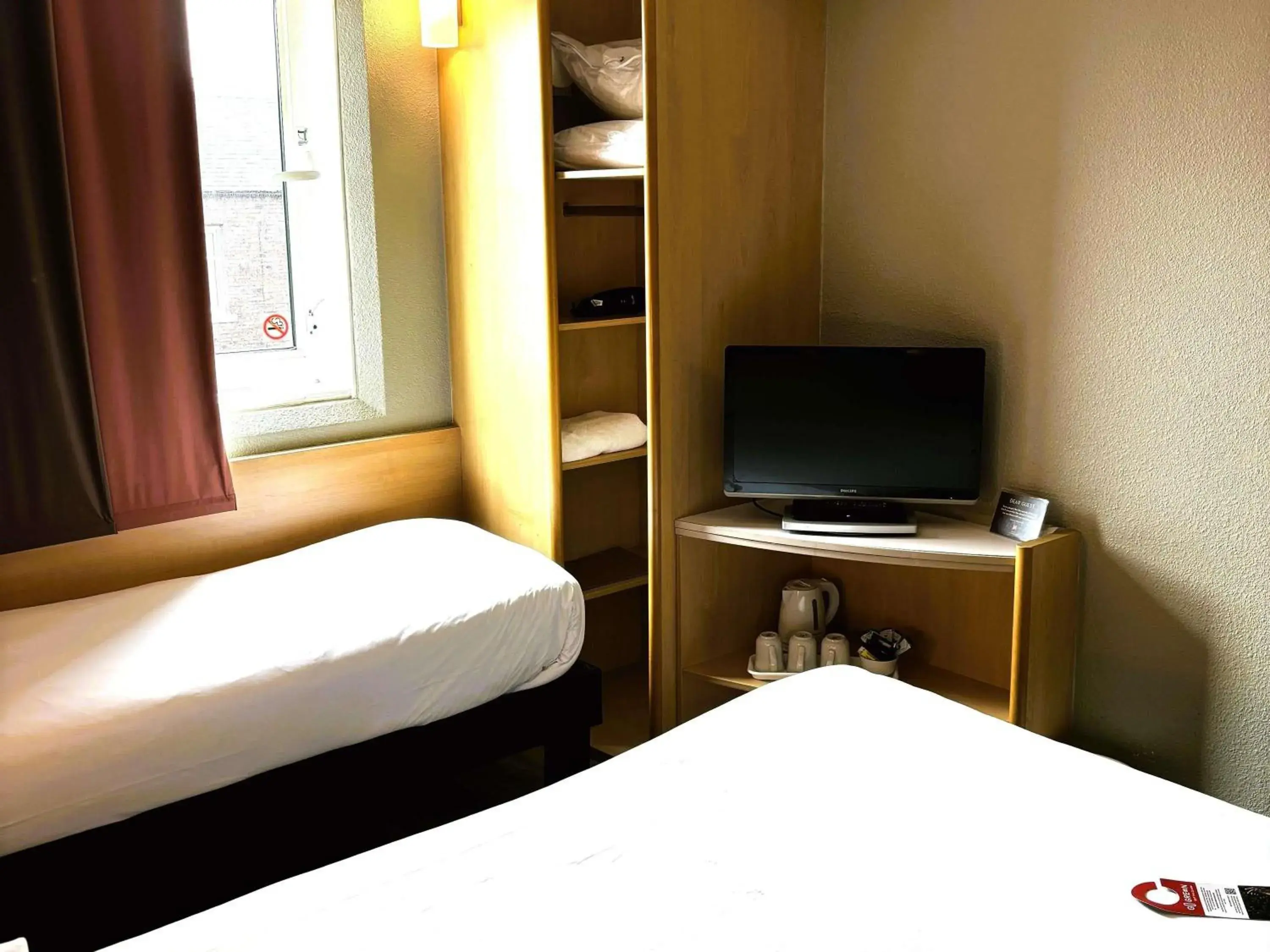 Bedroom, Bed in ibis Carlisle City Centre Bedroom, Bed in ibis Carlisle City Centre