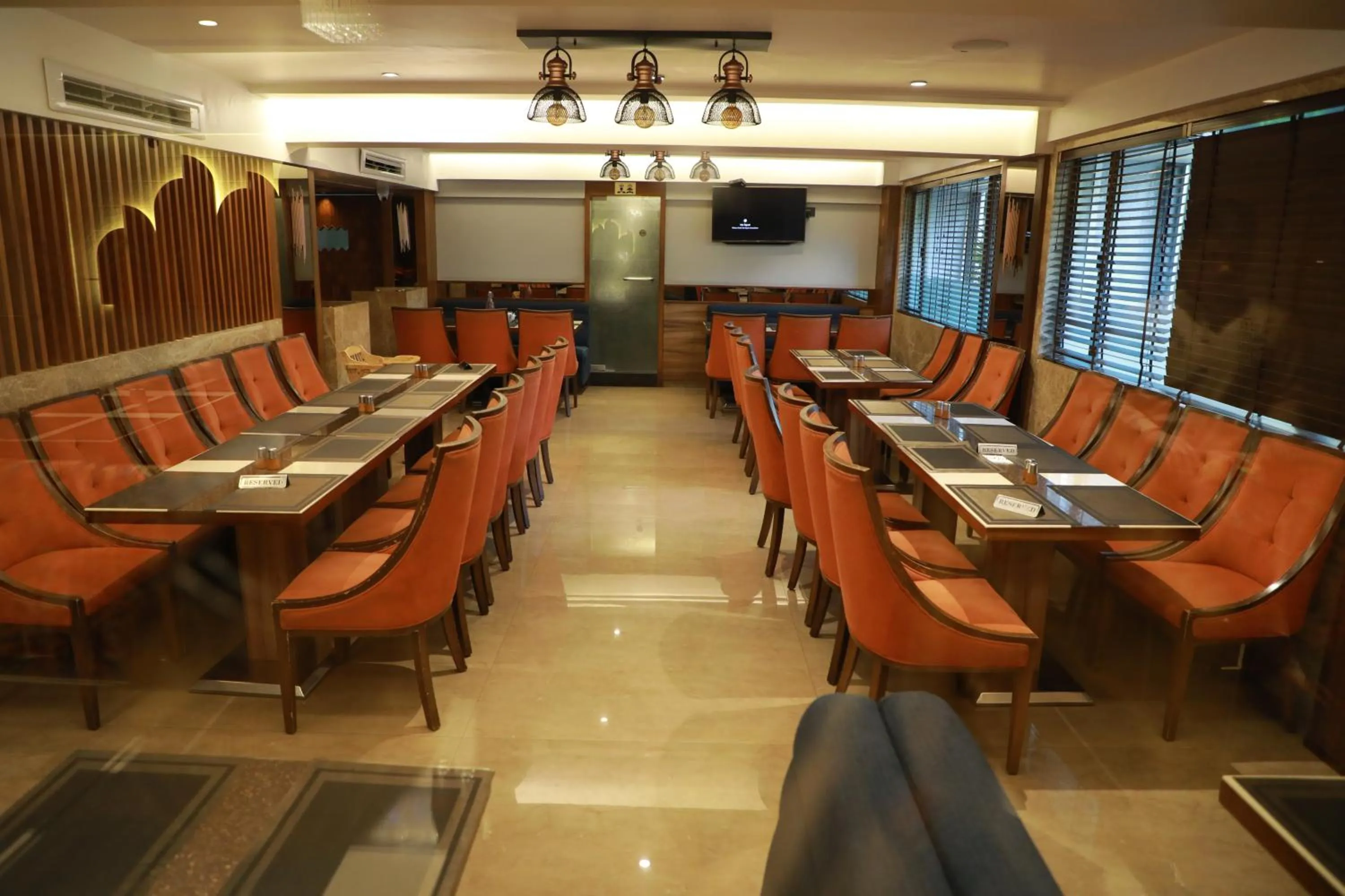 Restaurant/places to eat in HOTEL ARCHANA RESIDENCY