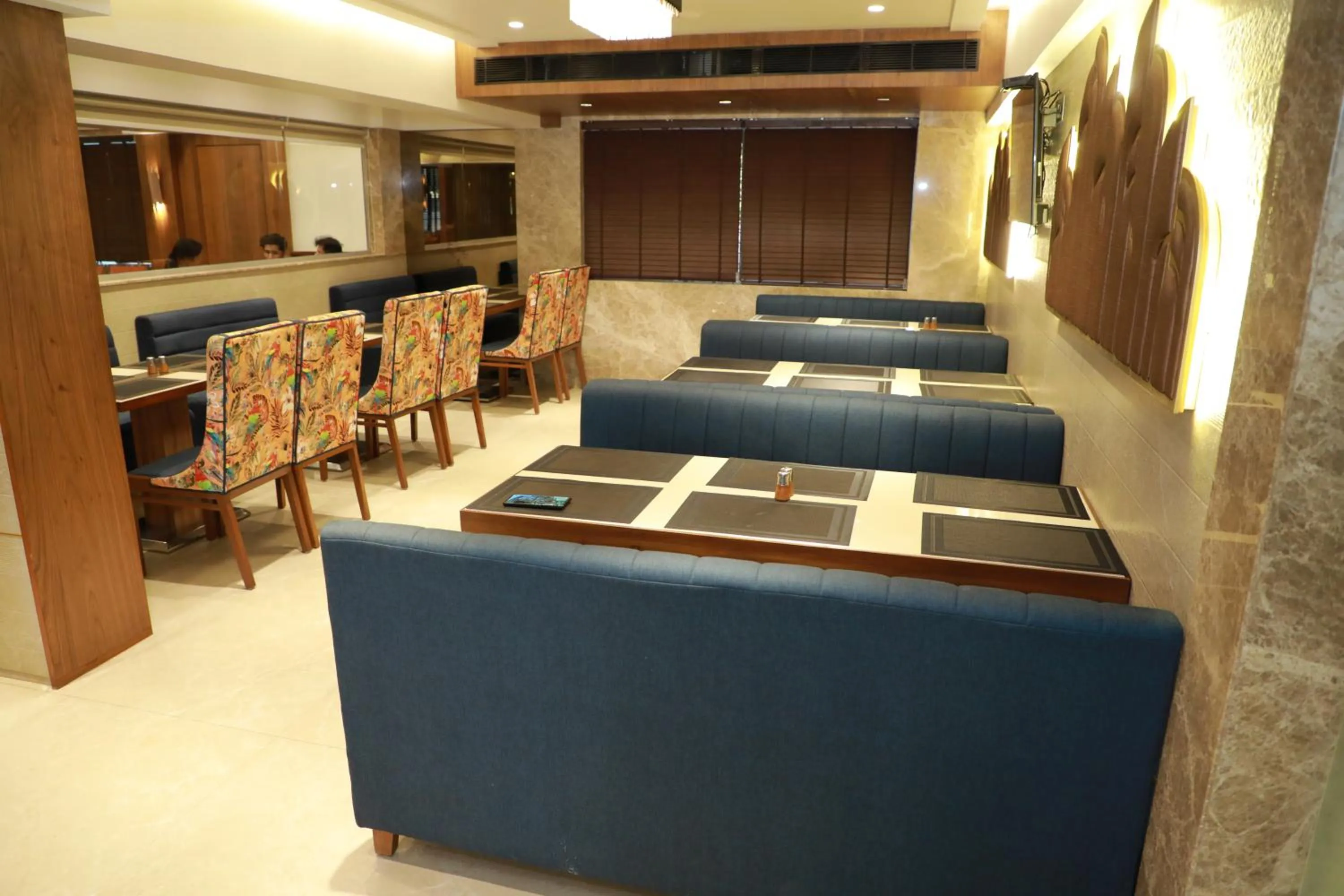 Restaurant/places to eat in HOTEL ARCHANA RESIDENCY