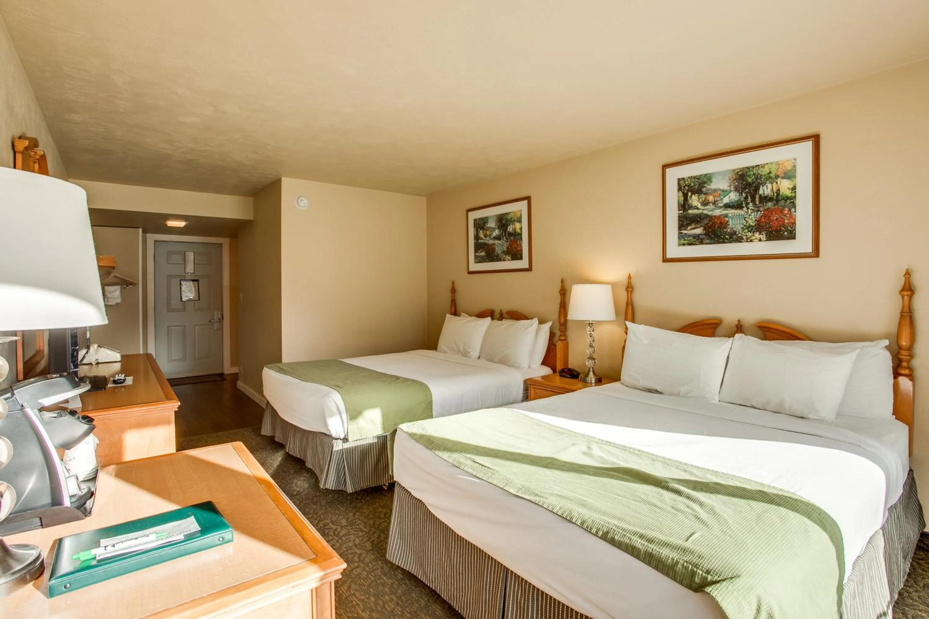 Bed in Der Ritterhof Inn