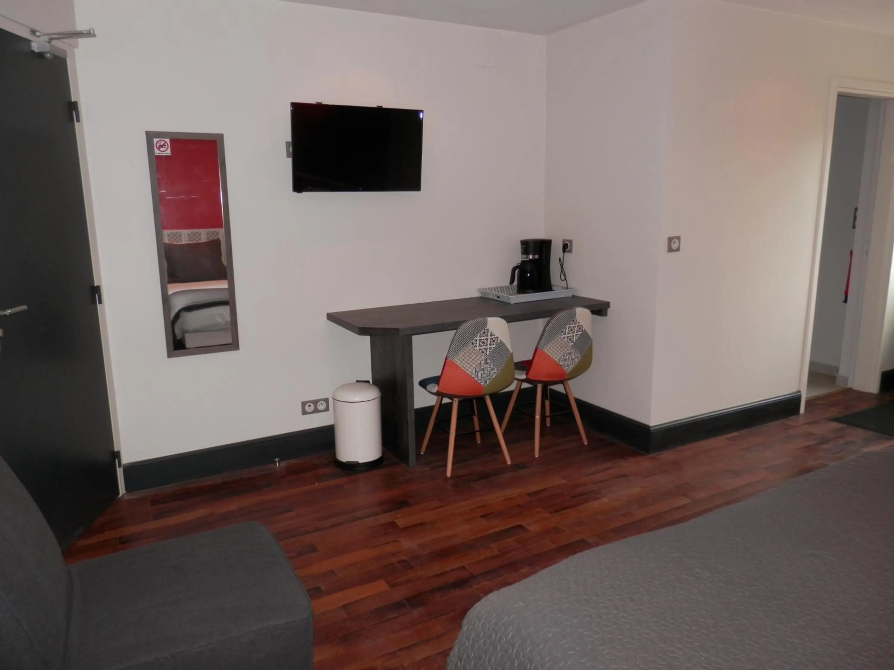 Dining area in Appart-hôtel Chanzy / Angoulême