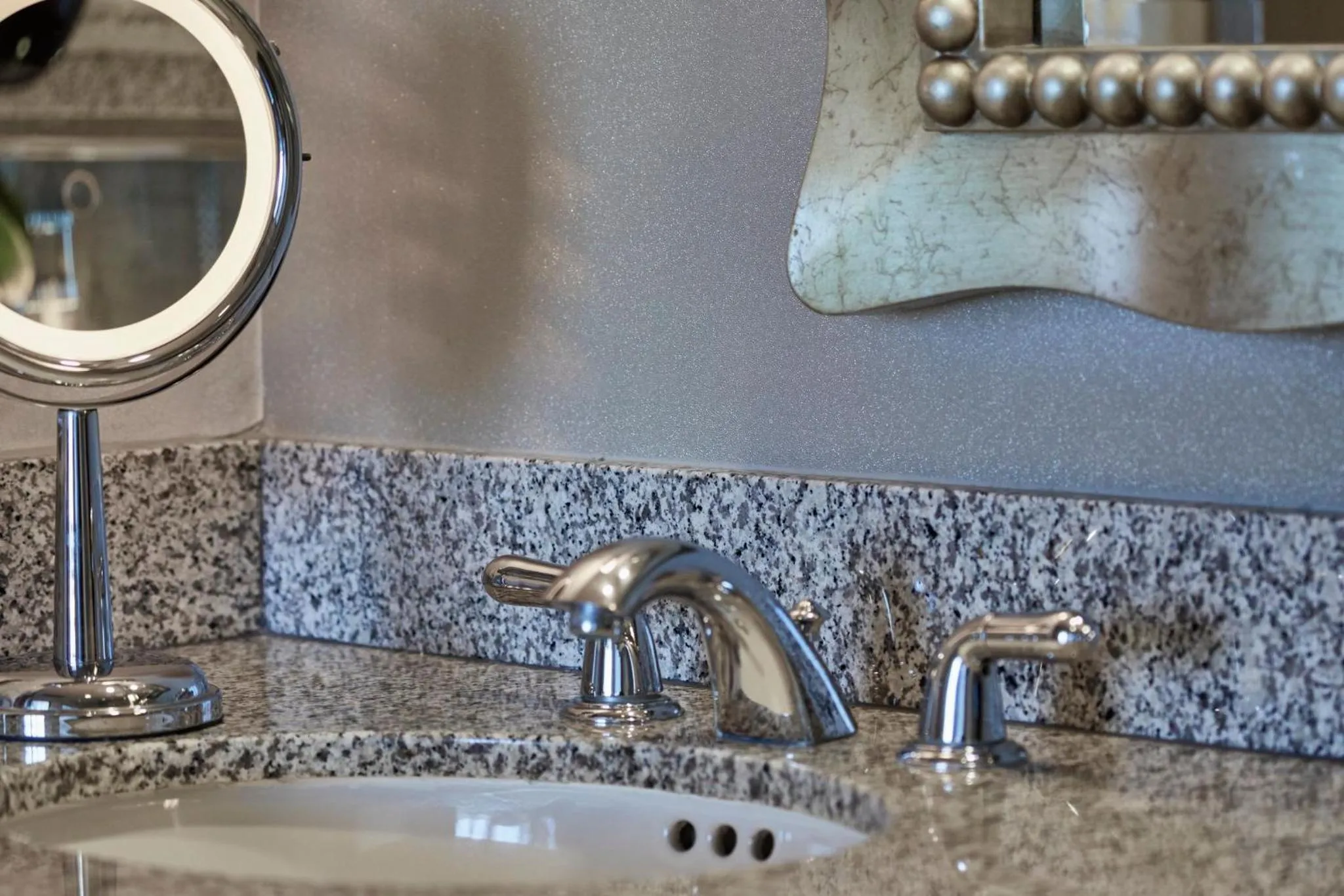 Bathroom in Loews Hollywood Hotel