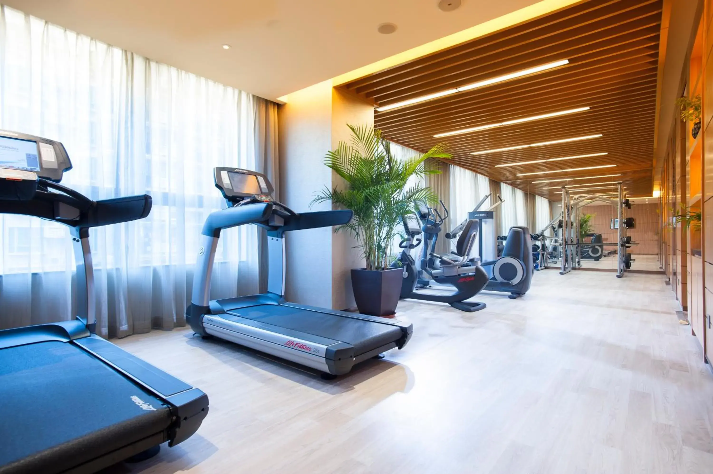 Fitness centre/facilities in Shenzhen Nanshan L'Hermitage Fitness centre/facilities in Shenzhen Nanshan L'Hermitage