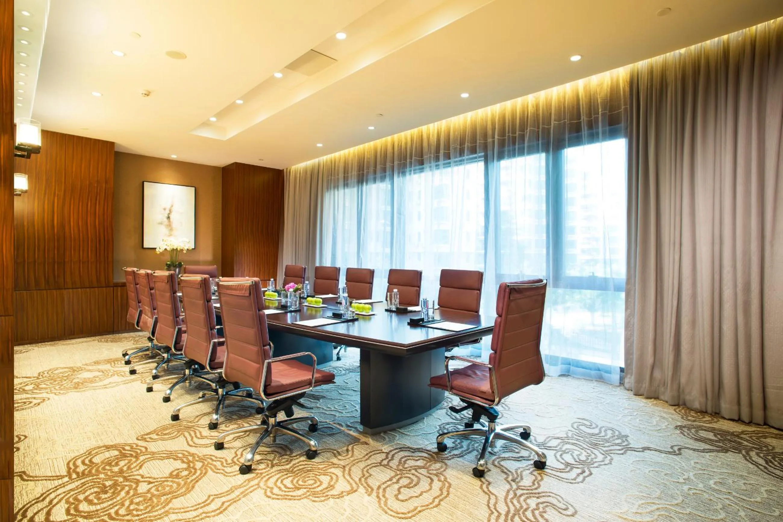 Business facilities in Shenzhen Nanshan L'Hermitage