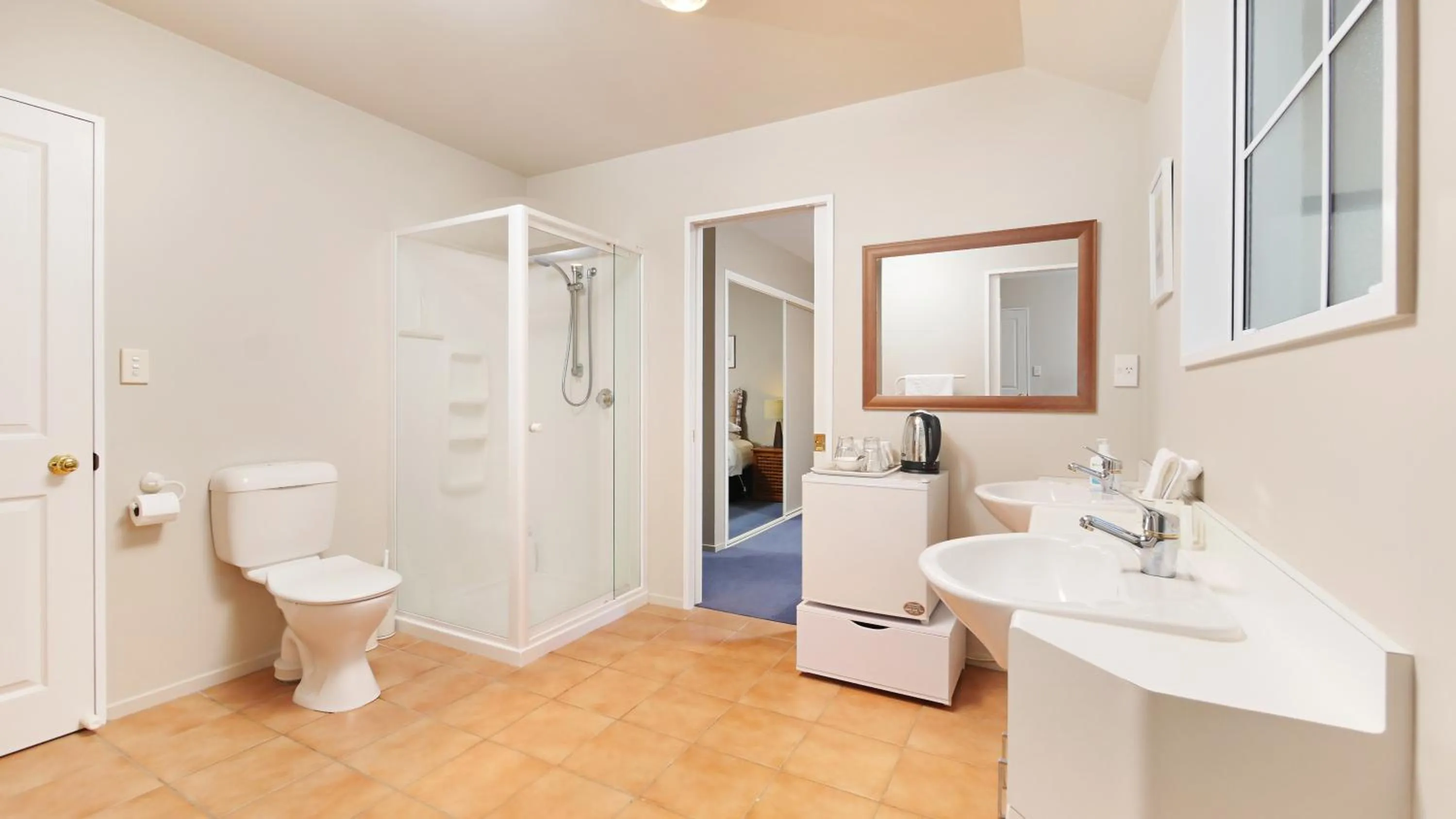 Bathroom in Olive House Bed and Breakfast