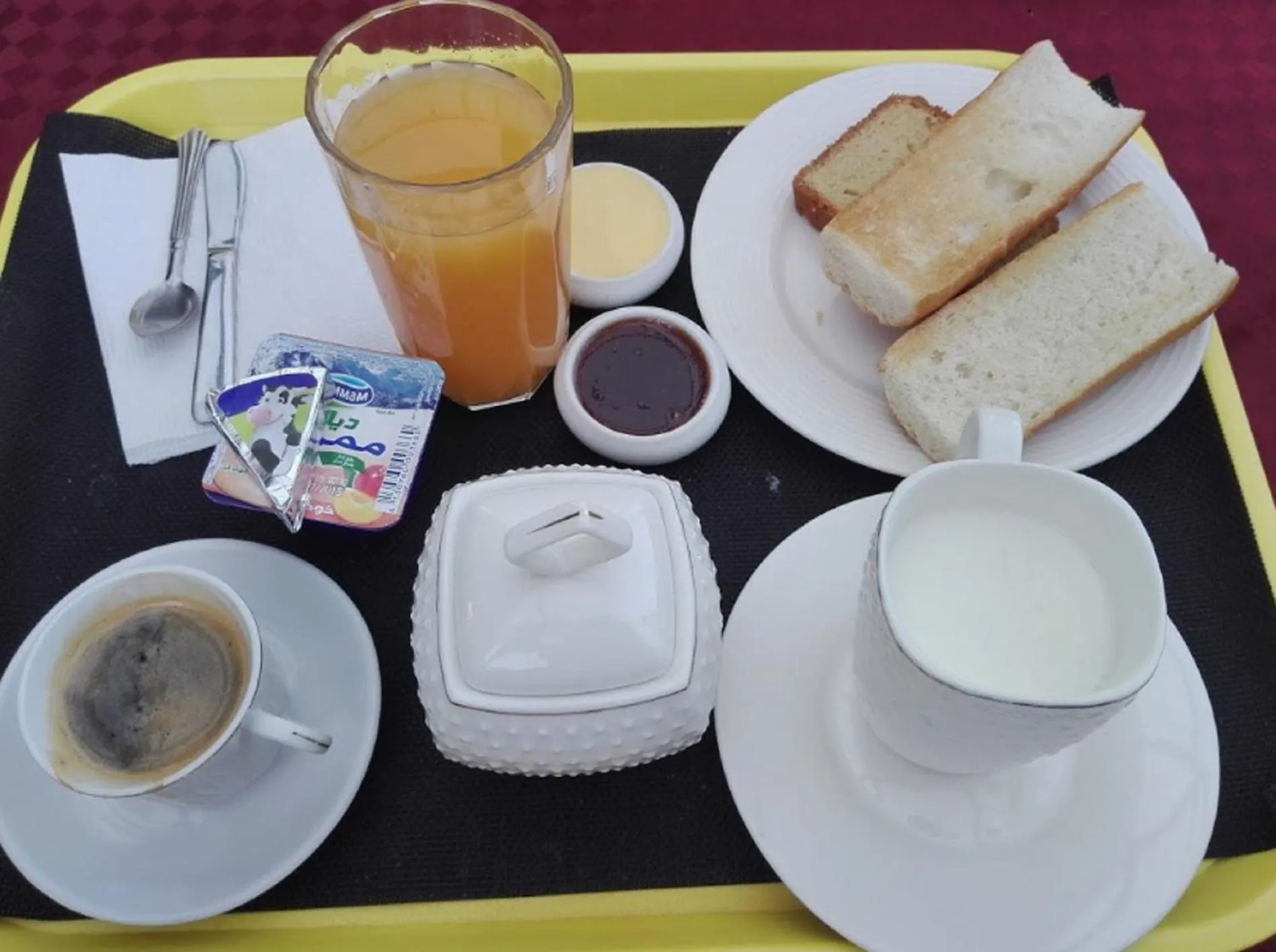 Breakfast in LES 2 HORLOGES