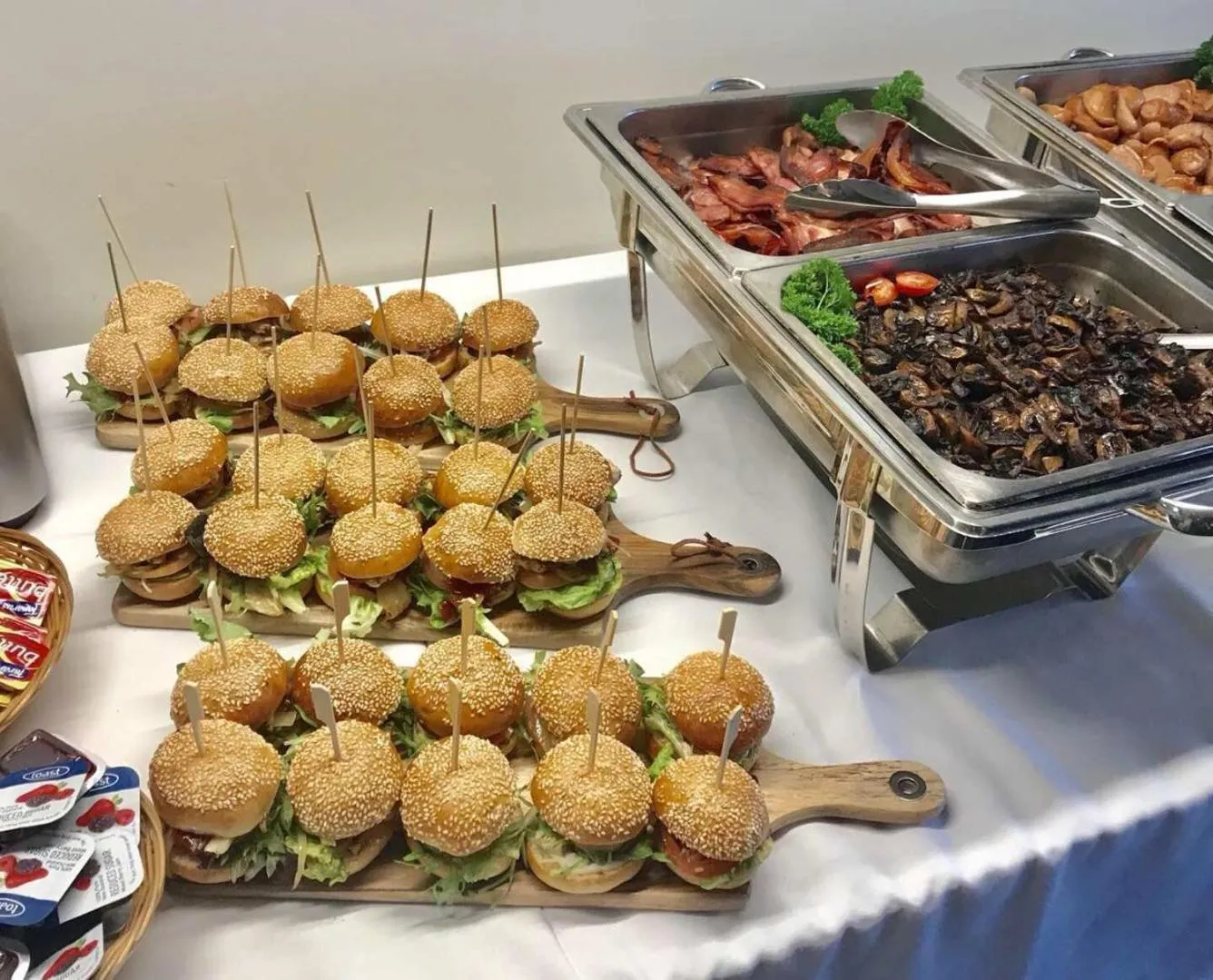 Alpers Lodge & Conference Centre