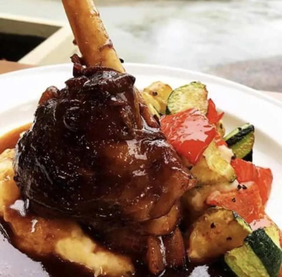 Alpers Lodge & Conference Centre