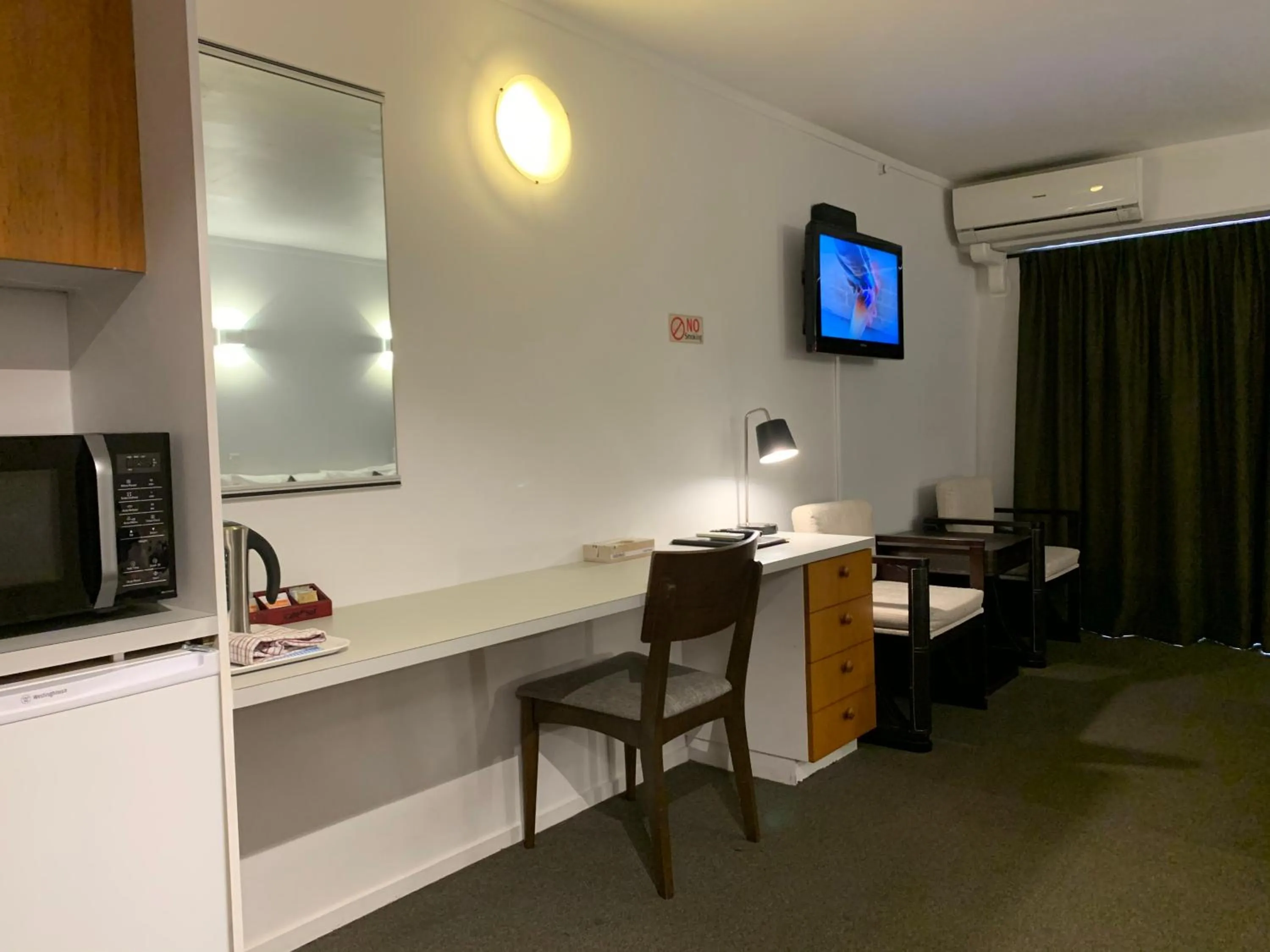 Alpers Lodge & Conference Centre