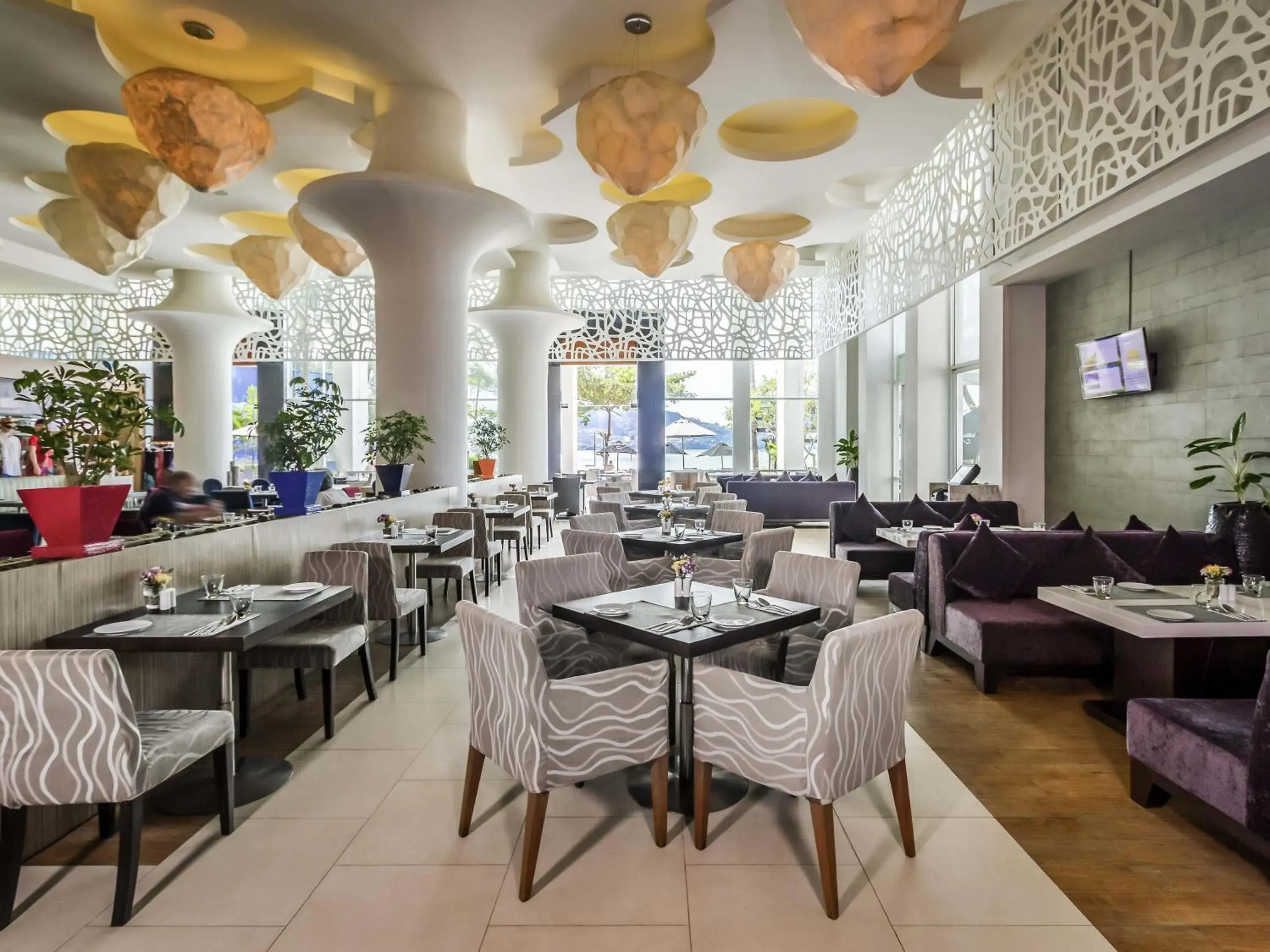 Restaurant/places to eat in Novotel Phuket Kamala Beach Restaurant/places to eat in Novotel Phuket Kamala Beach