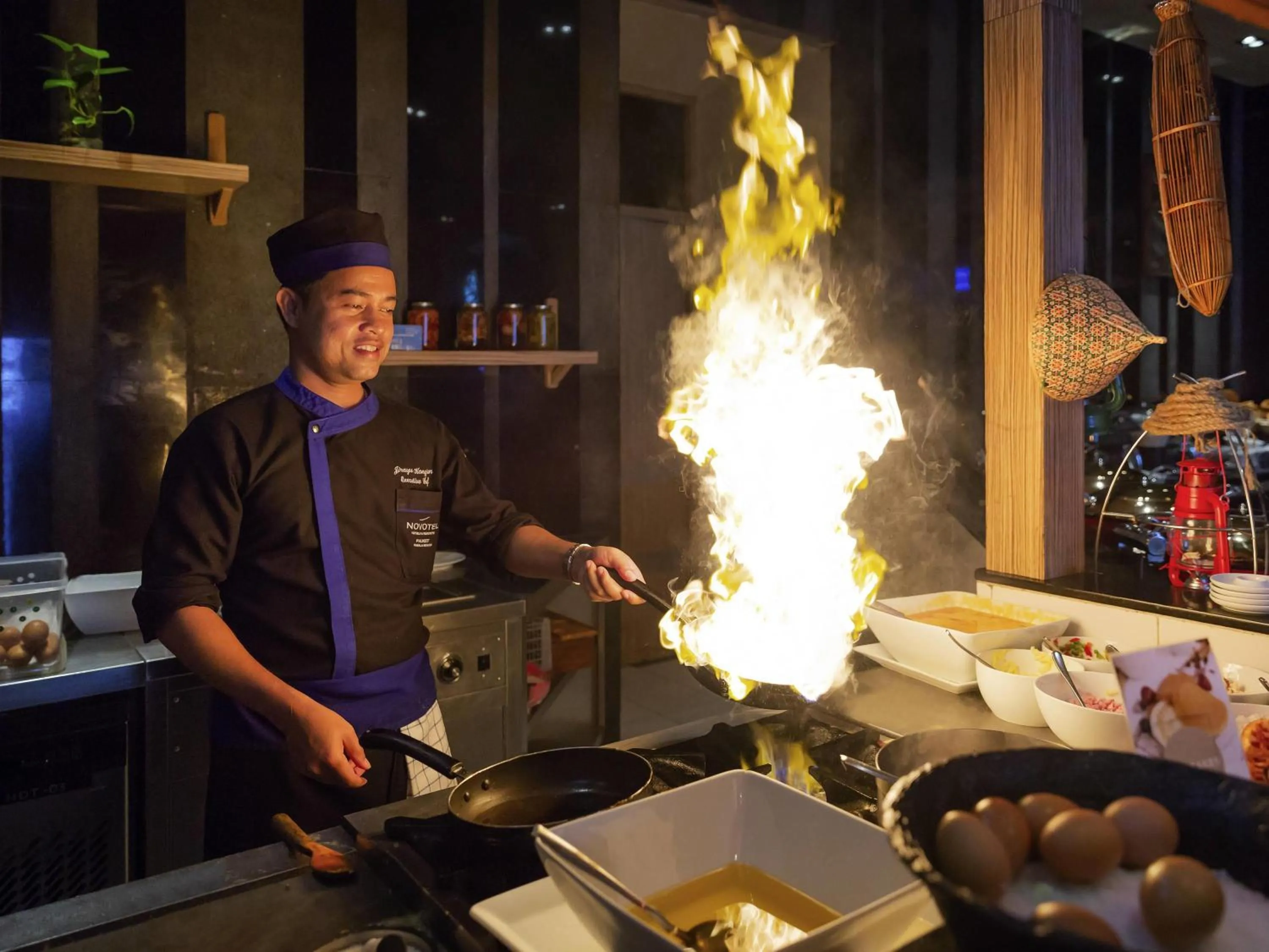 Restaurant/places to eat in Novotel Phuket Kamala Beach