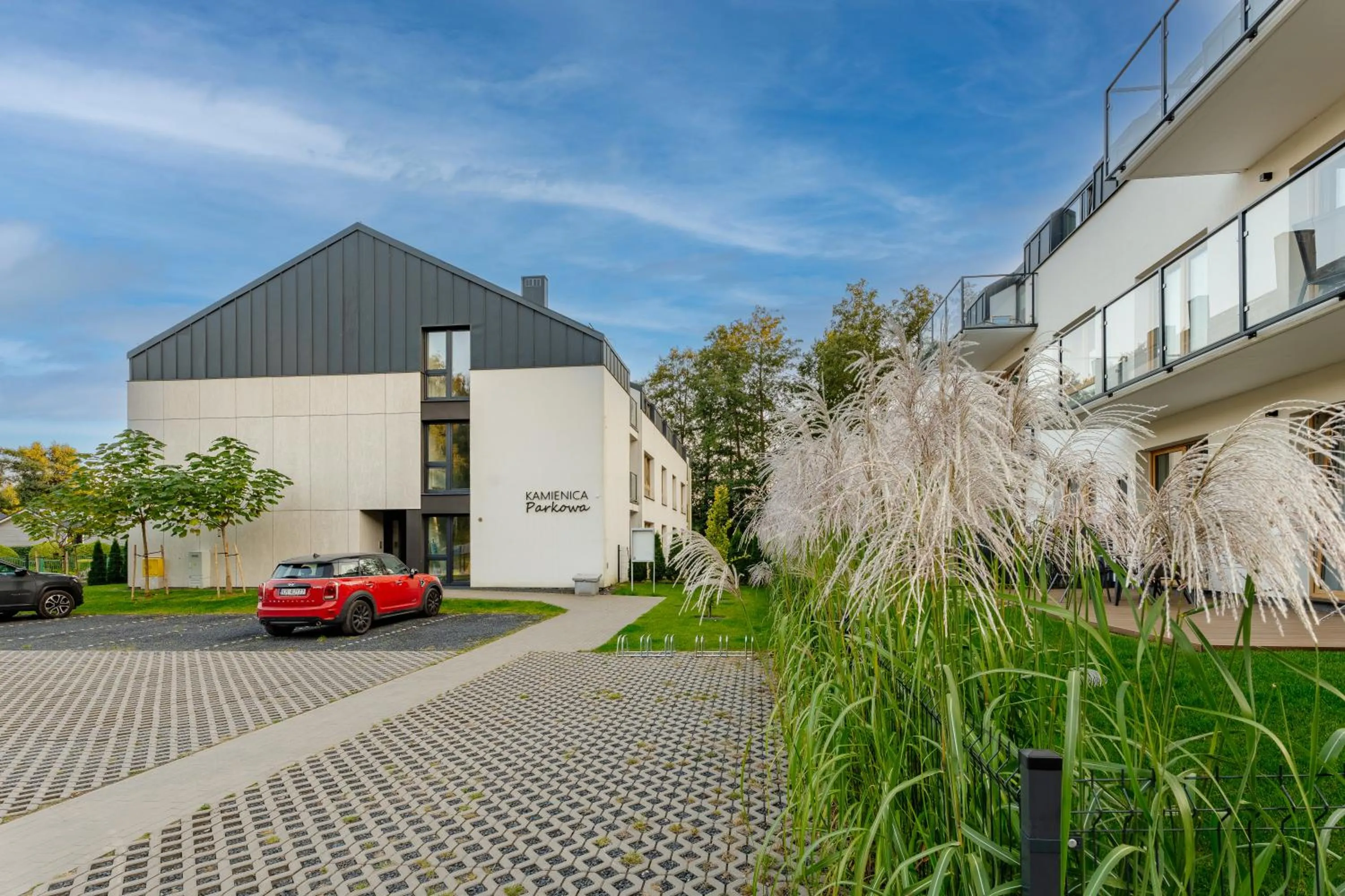 Property building in Kamienica Parkowa