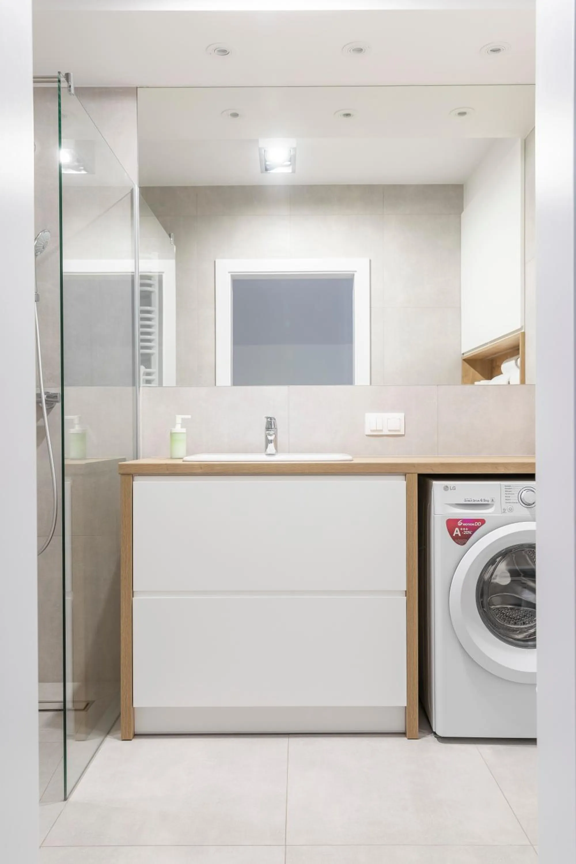 Shower in Kamienica Parkowa