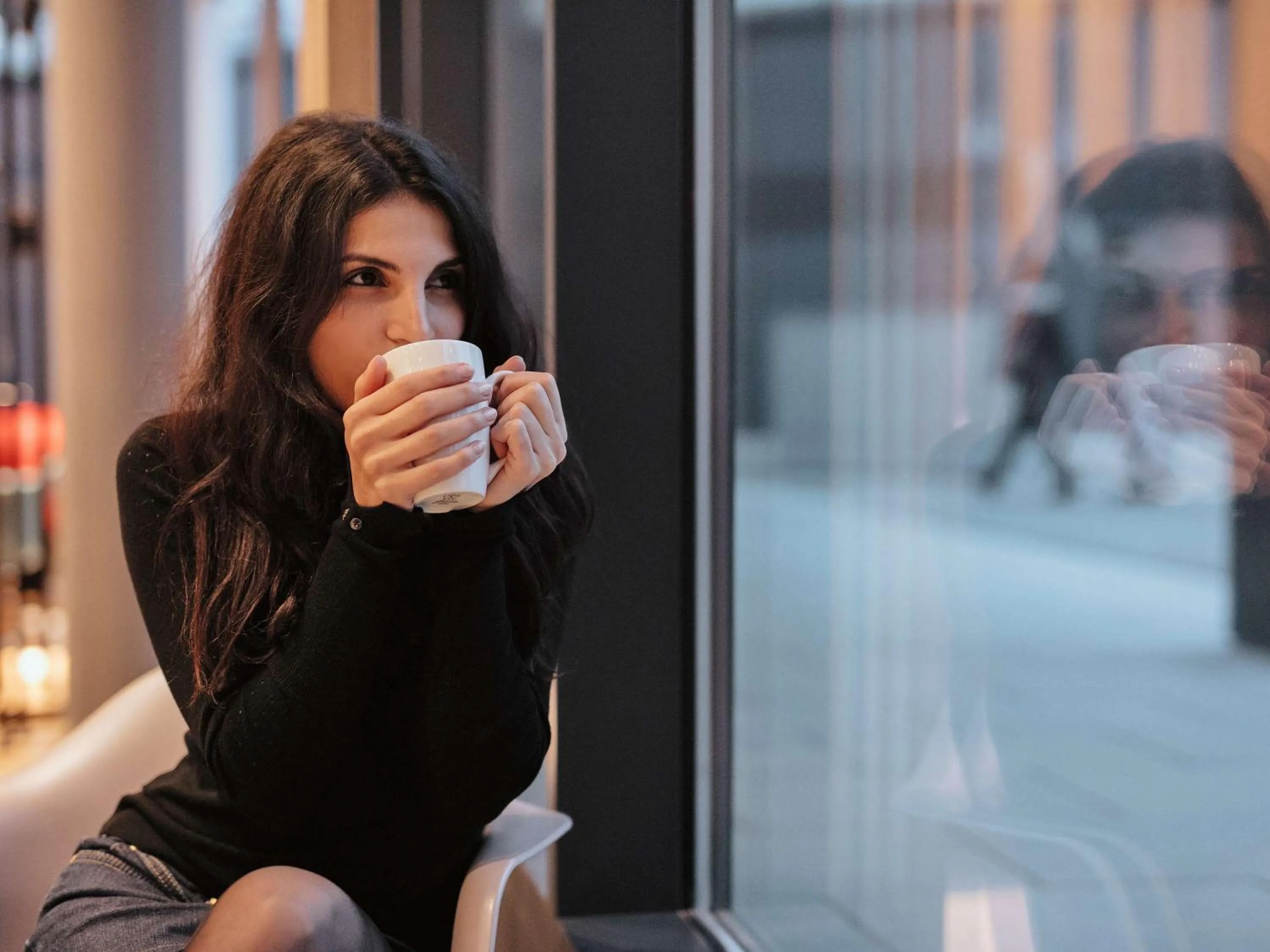 Lounge or bar in ibis Nürnberg Hauptbahnhof