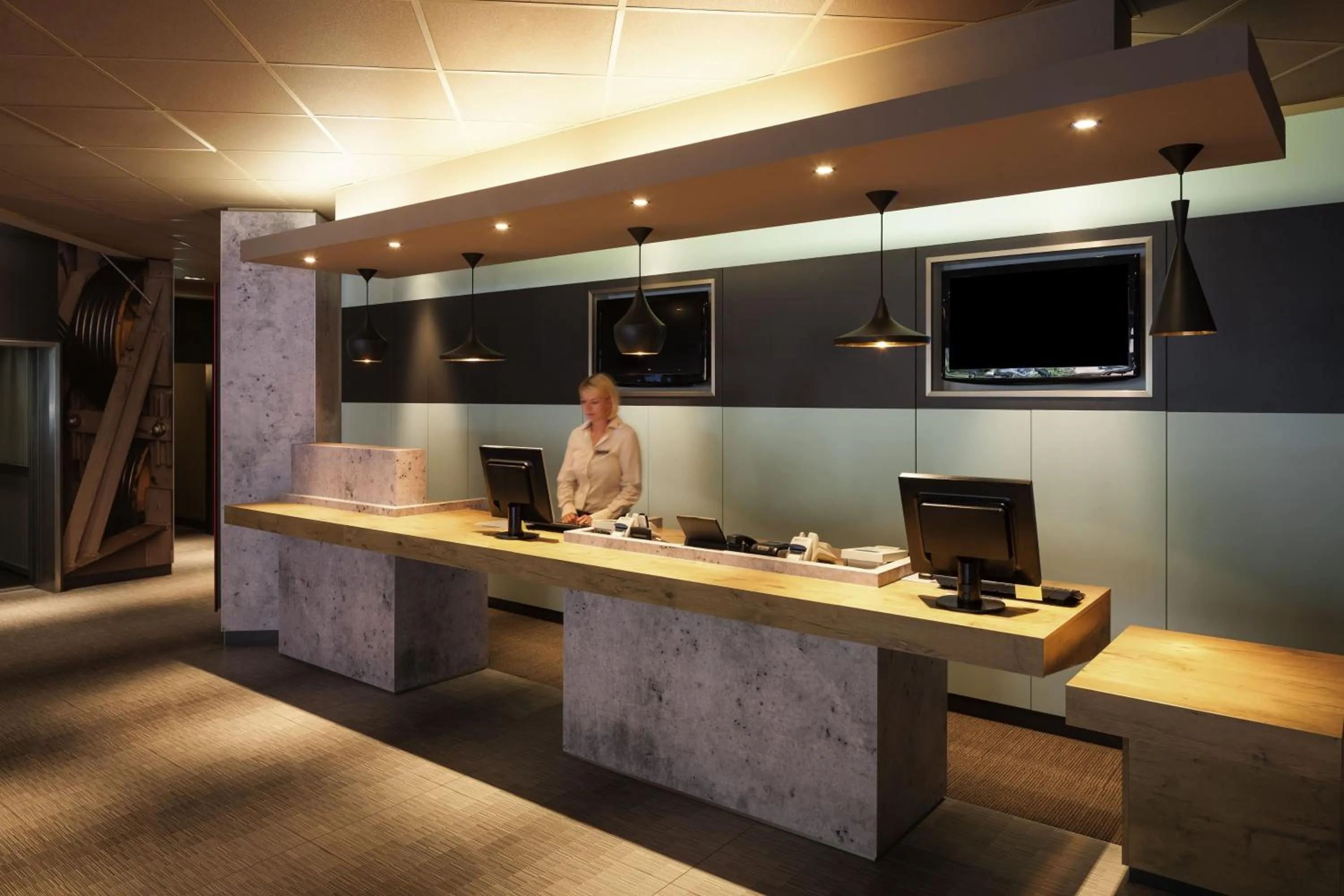 Lobby or reception in ibis Nürnberg Hauptbahnhof