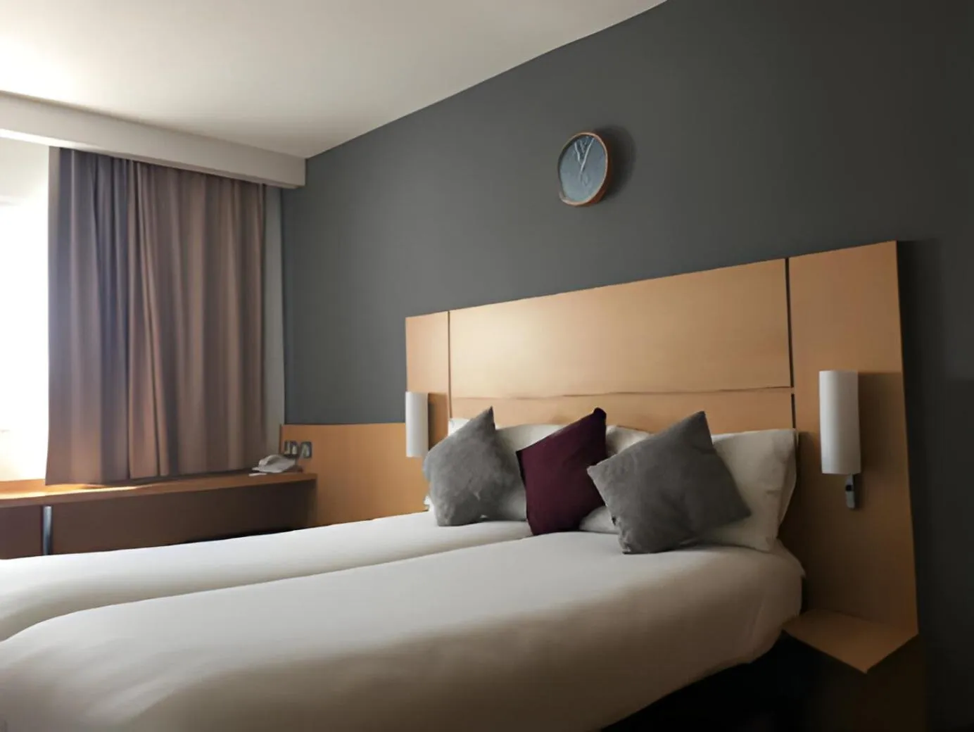 Bedroom, Bed in ibis Liverpool Centre Albert Dock – Liverpool One
