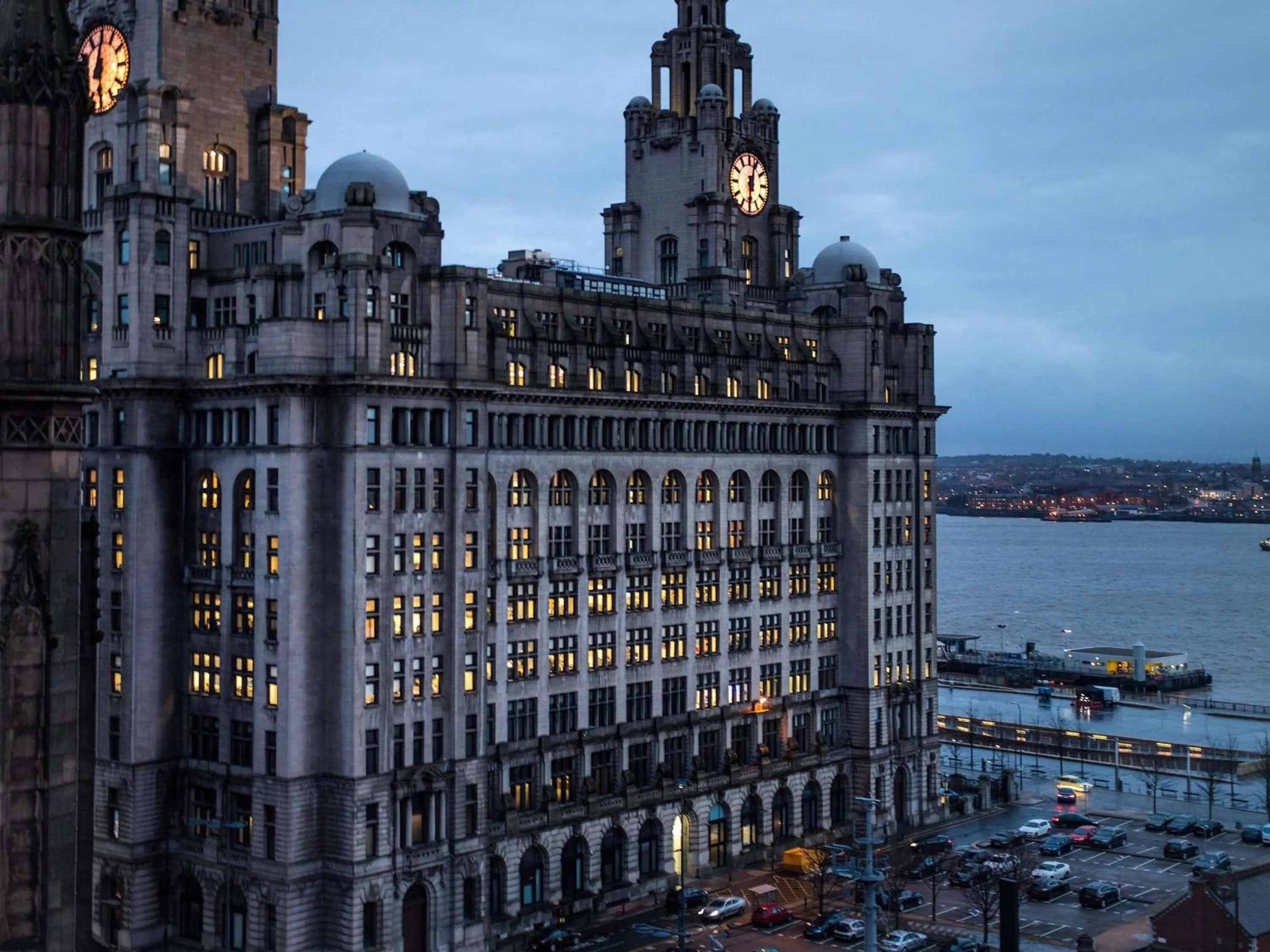 Property building in ibis Liverpool Centre Albert Dock – Liverpool One