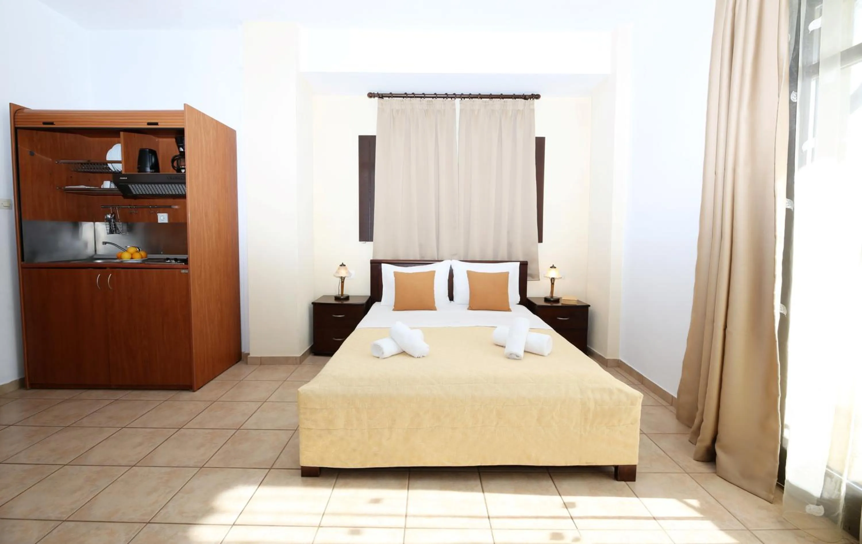 Bed in Palirria Hotel & Studios