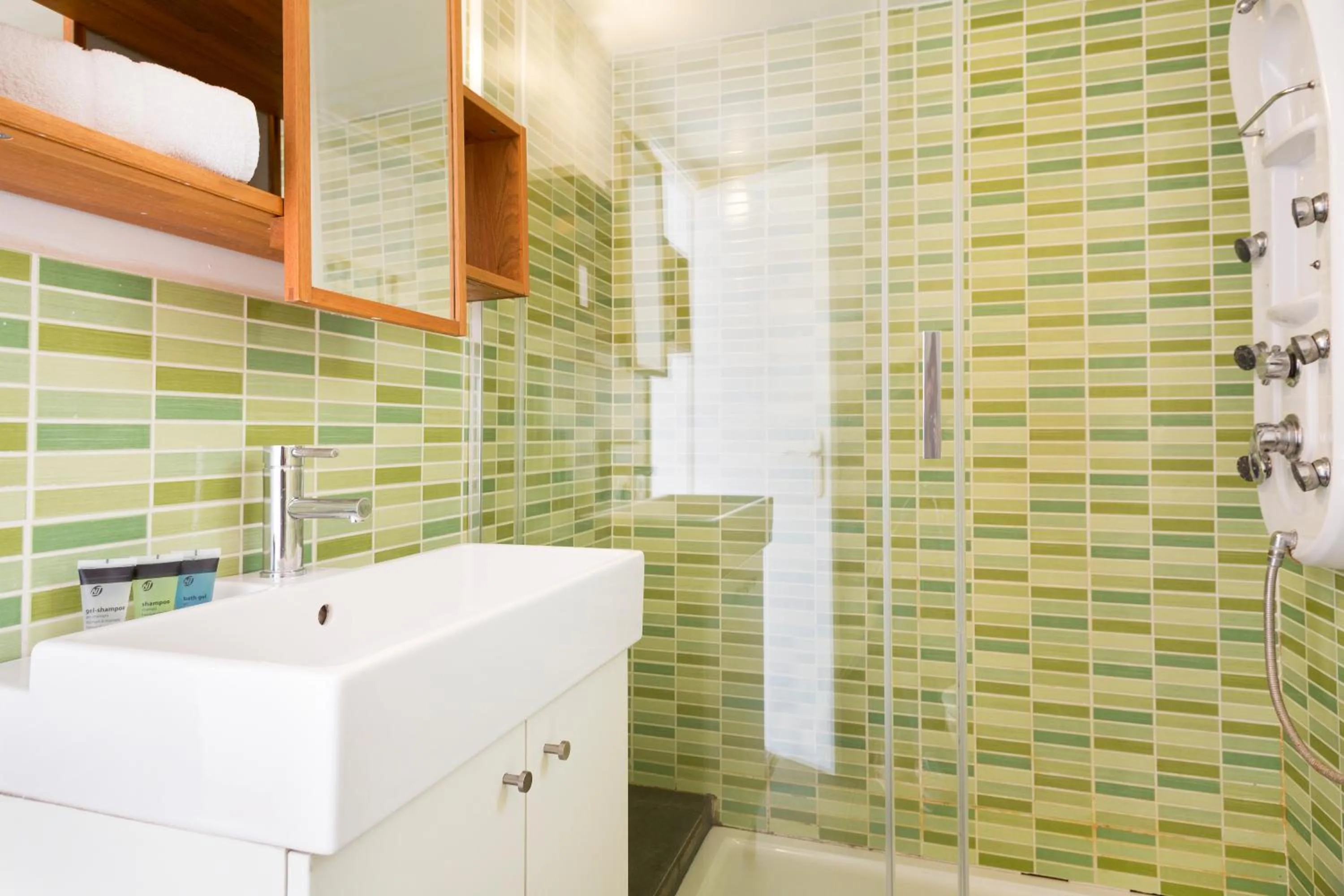 SANTS STATION PENTHOUSE