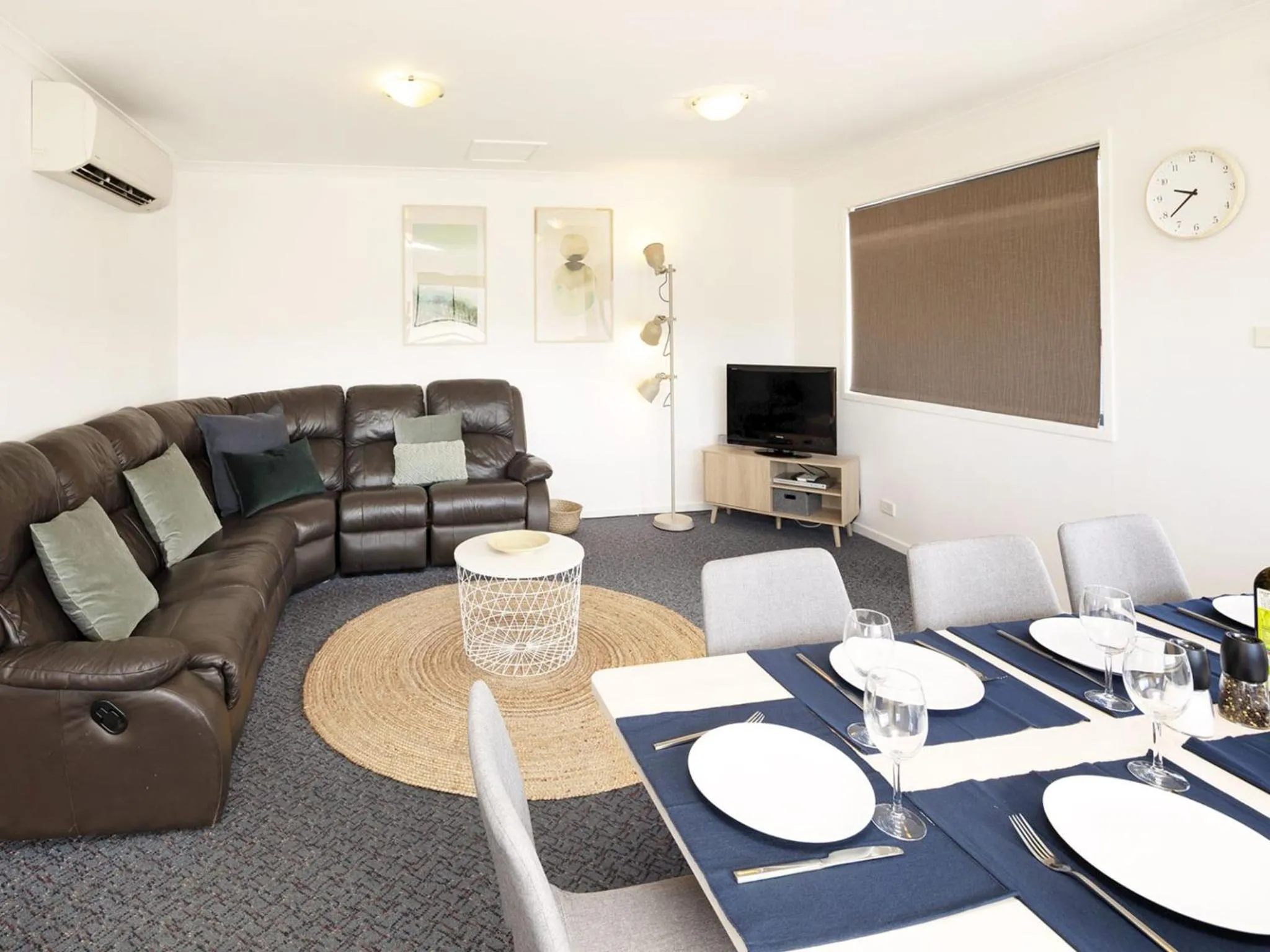Silvertrees 5 - Central 3BR Townhouse l Lake Views l Spa l BBQ l WiFi