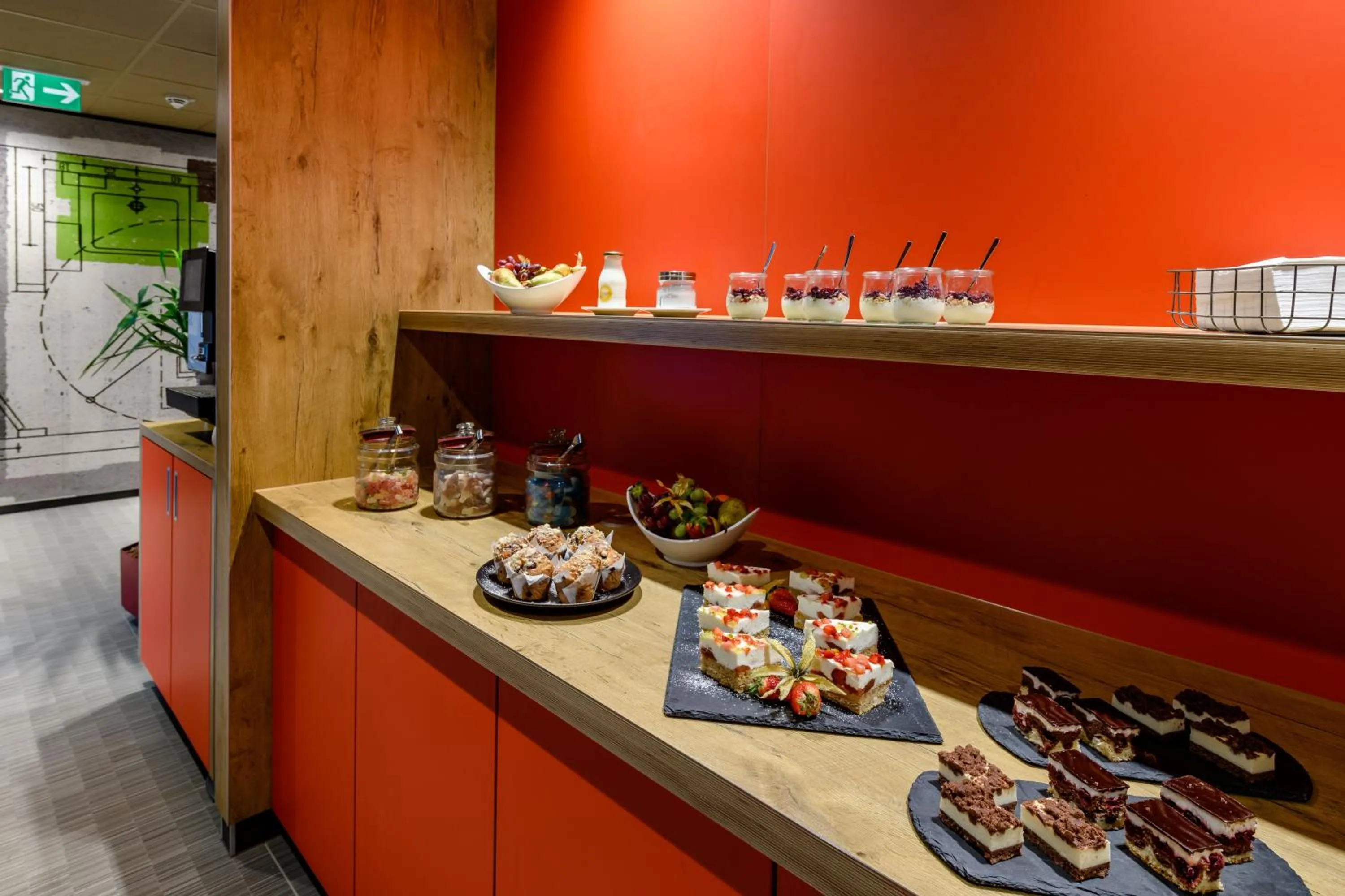 Food and drinks in ibis Mainz City