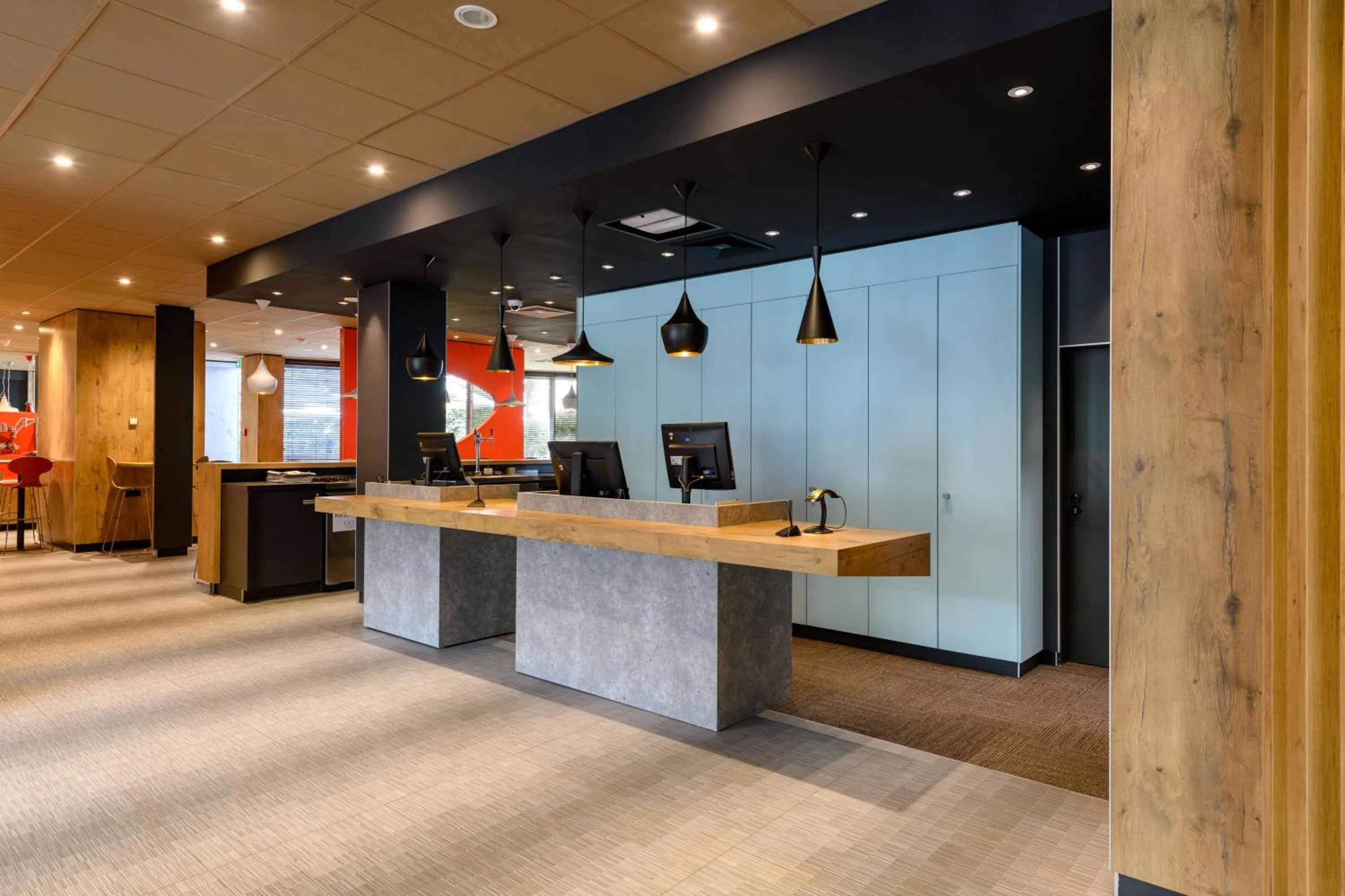 Lobby or reception in ibis Mainz City