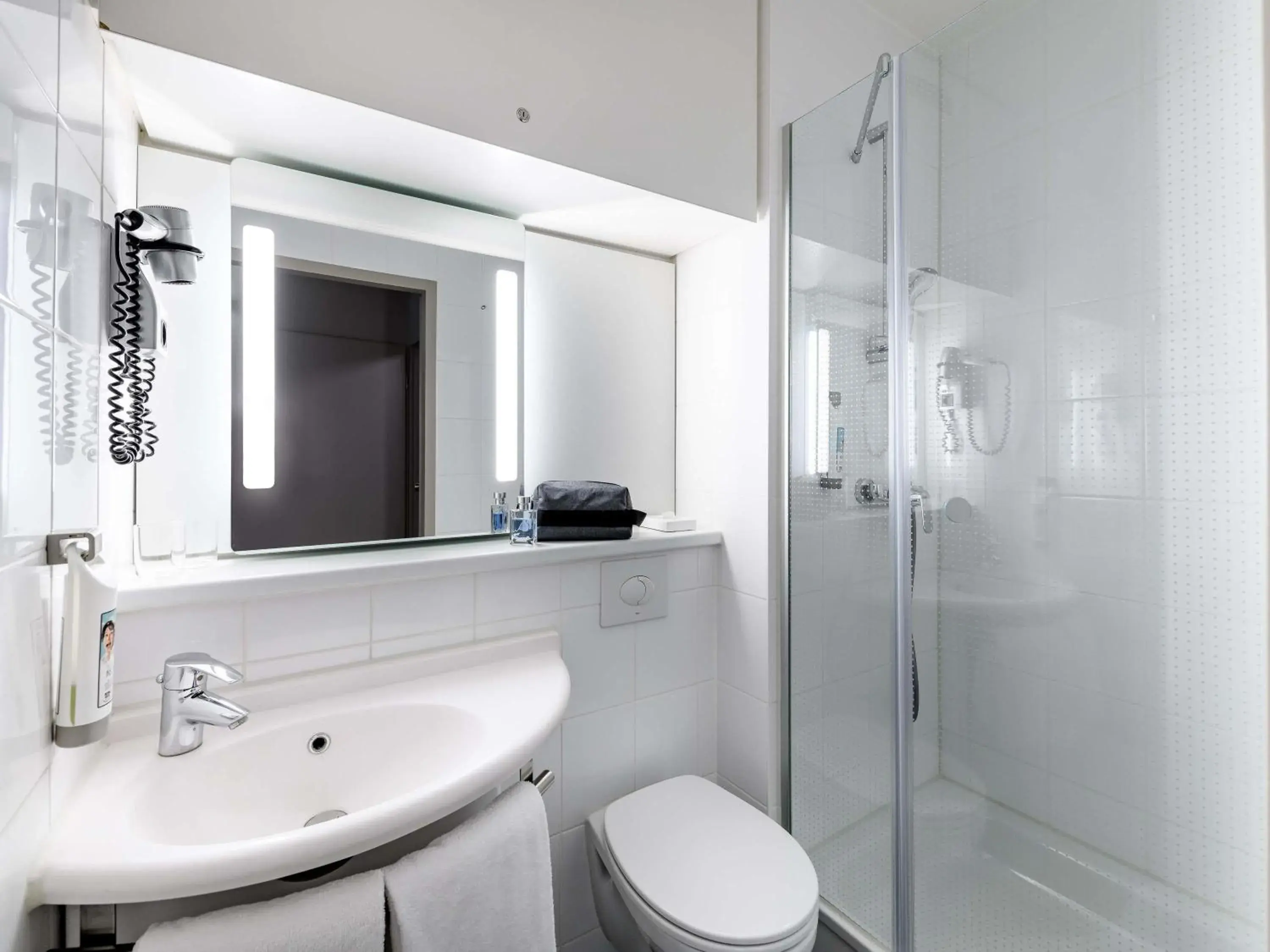 Bedroom in ibis Mainz City Bedroom in ibis Mainz City