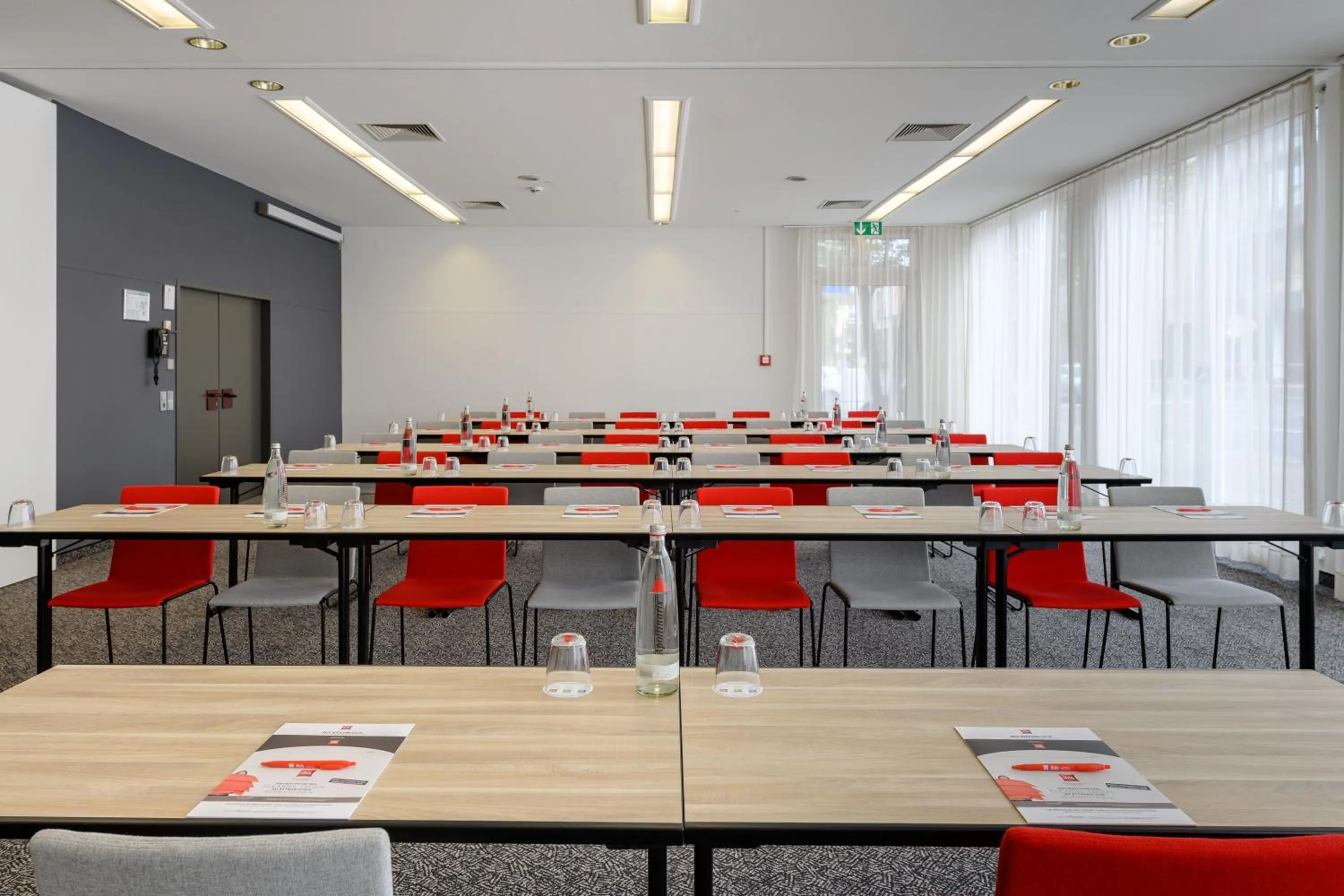 Business facilities in ibis Mainz City