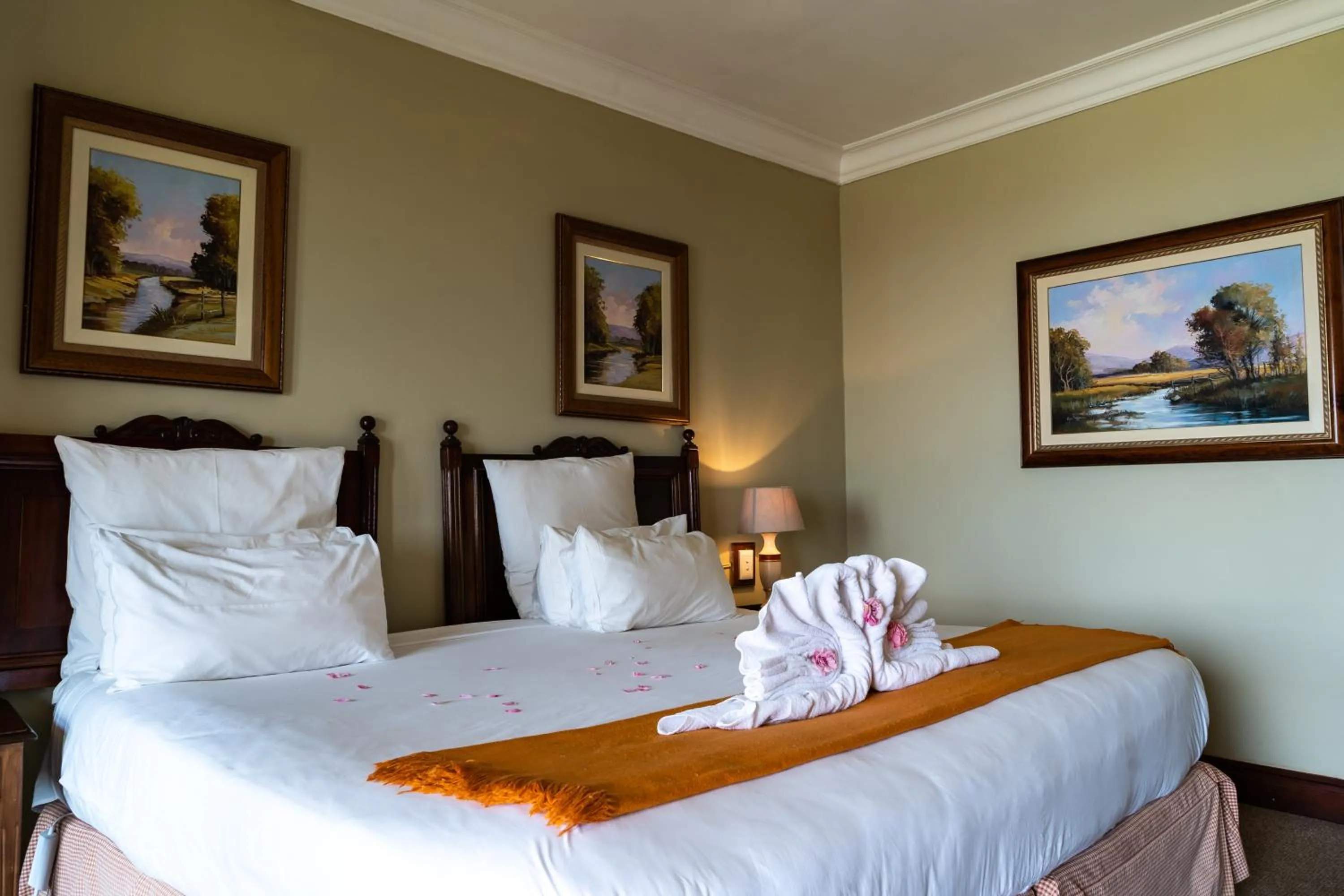 Bed in Gooderson Kloppenheim Country Estate