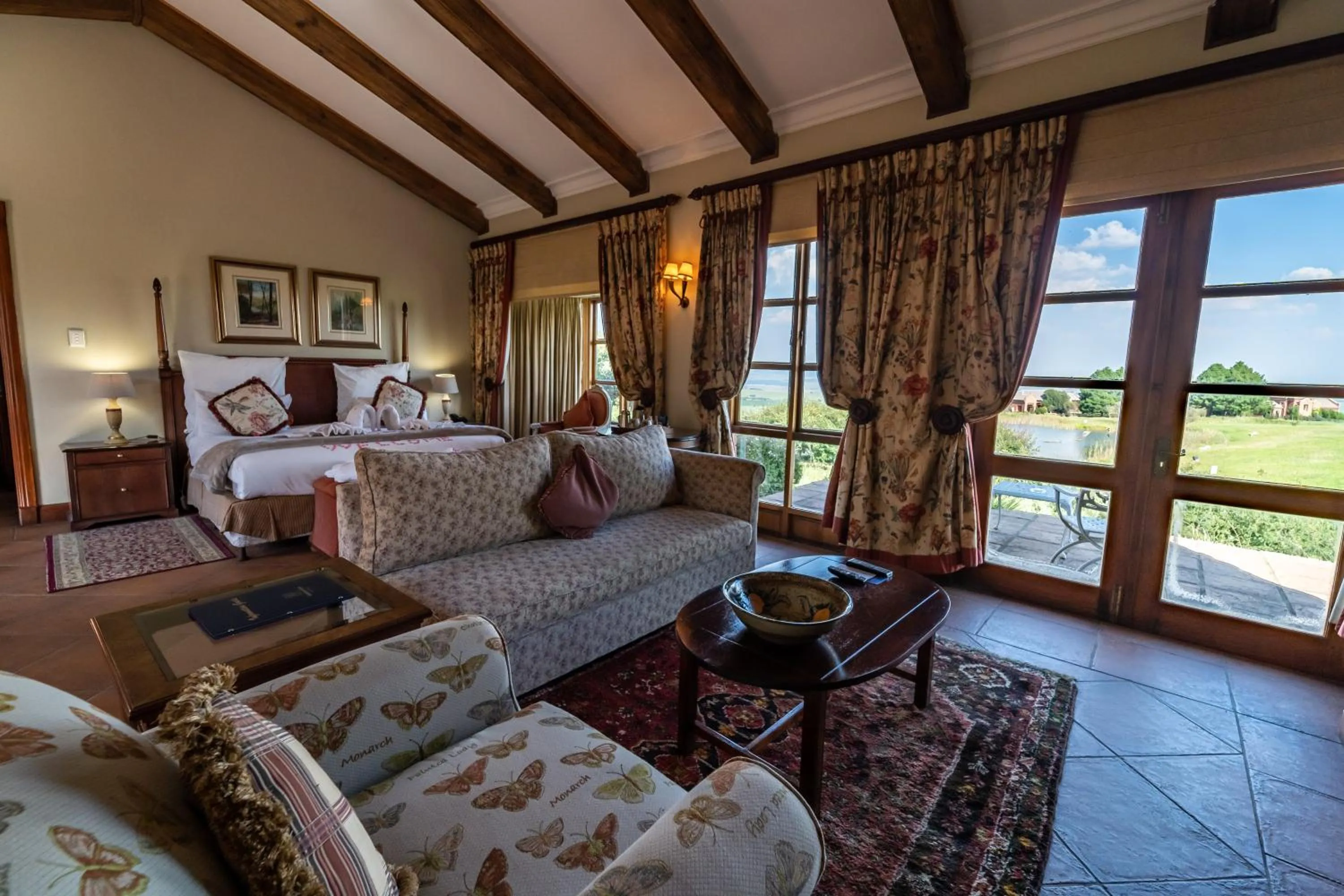 Seating area, Bed in Gooderson Kloppenheim Country Estate