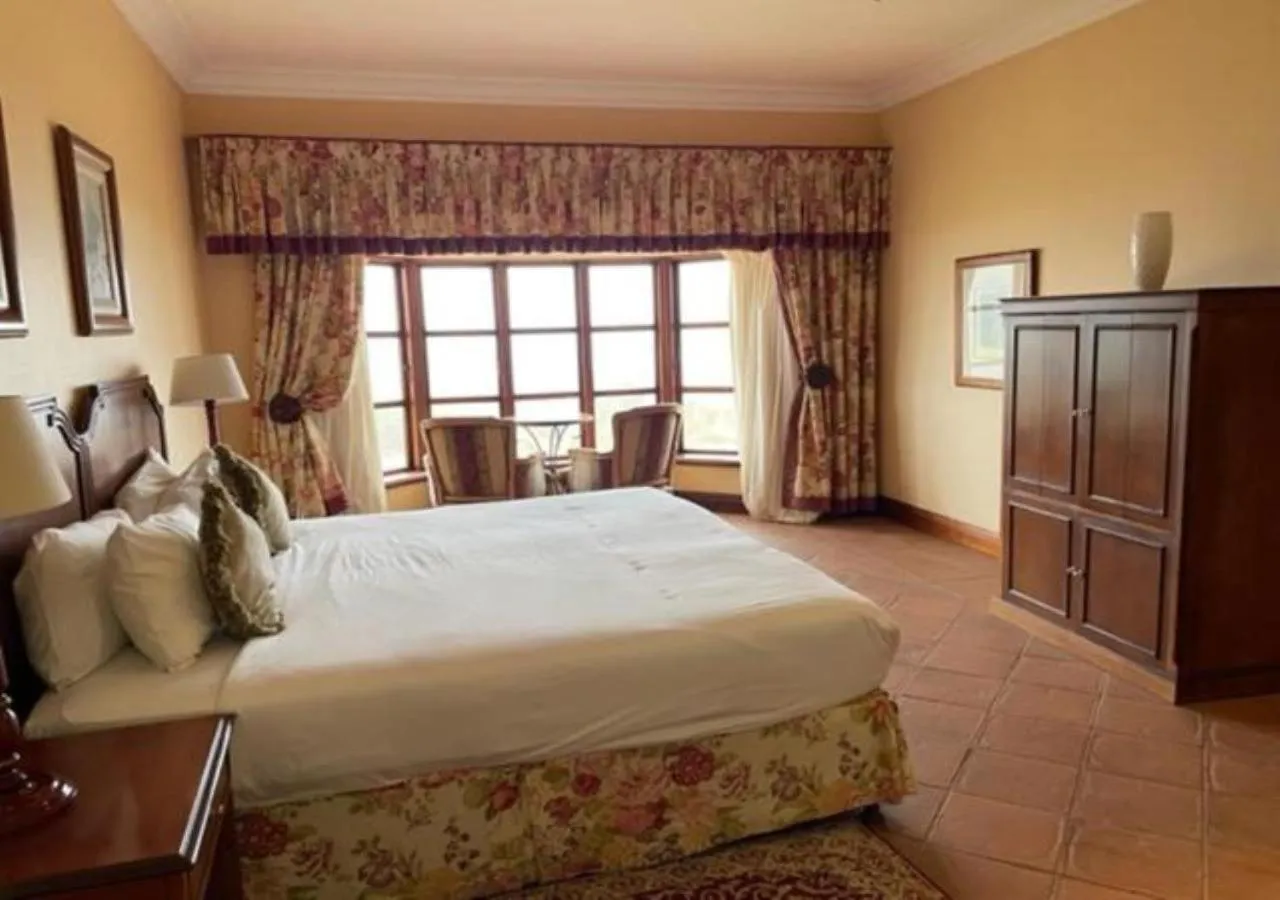 Bedroom, Bed in Gooderson Kloppenheim Country Estate