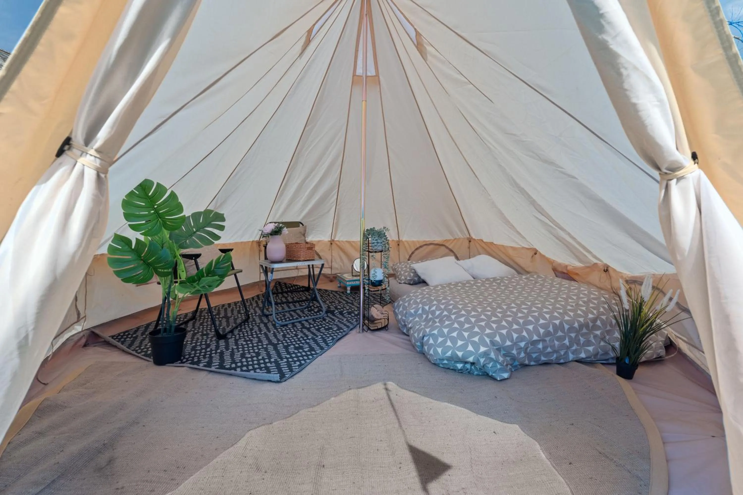 Bed in Knockree Hostel