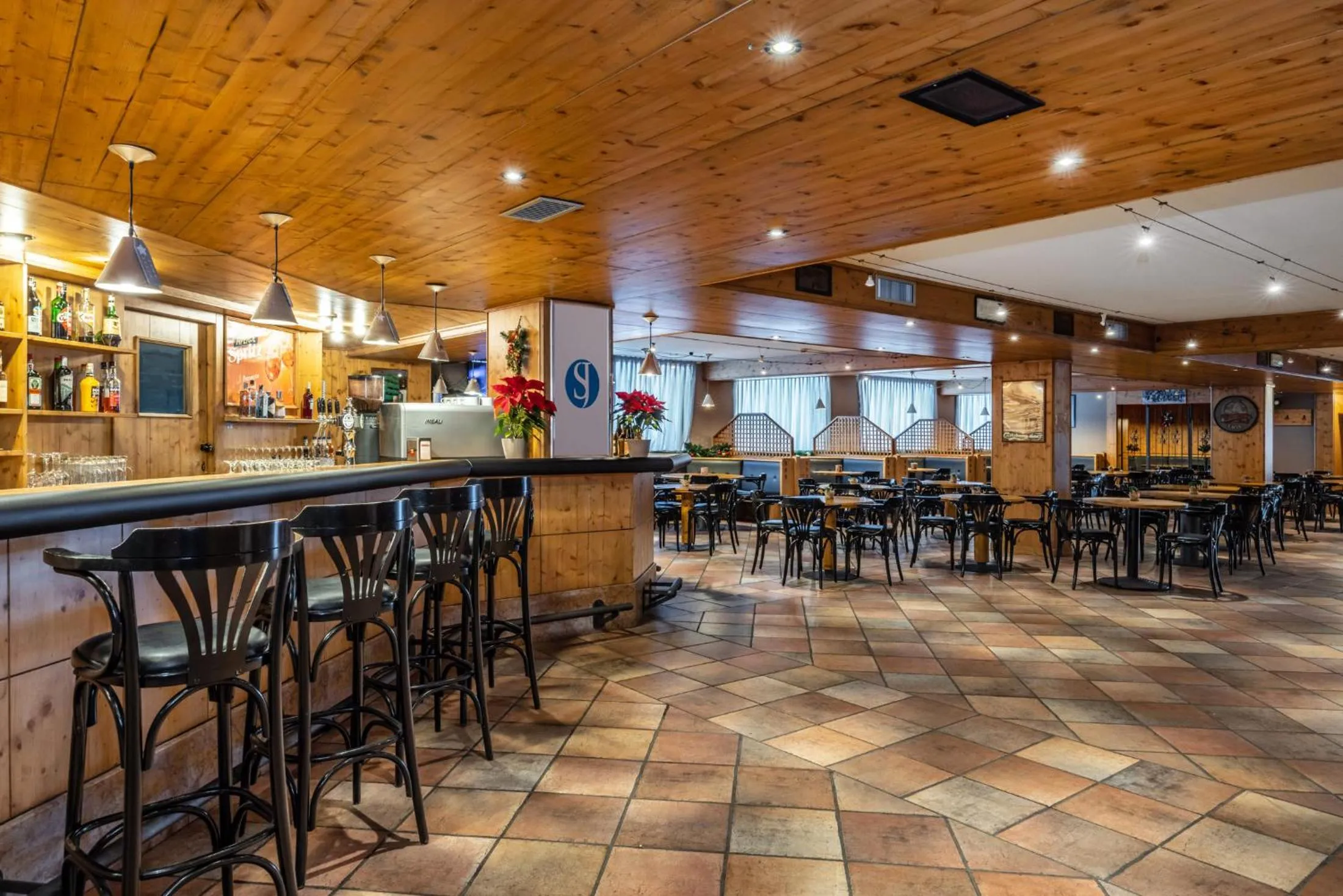 Lounge or bar in Hotel Piandineve