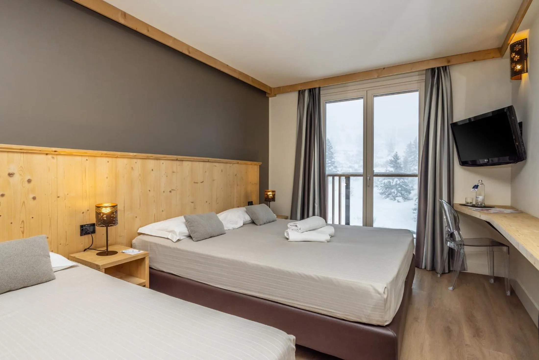 Bedroom, Bed in Hotel Piandineve