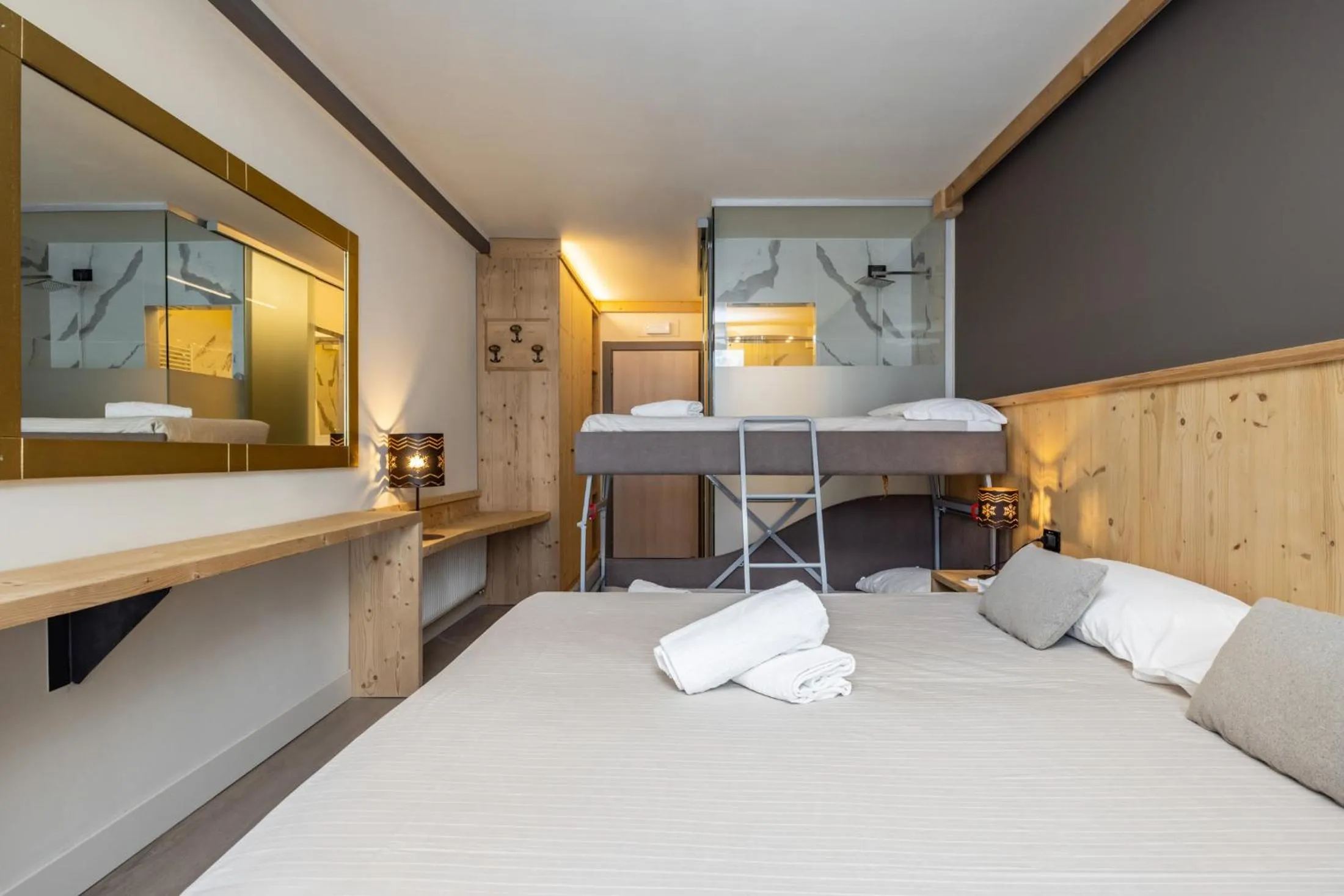 Bedroom, Bed in Hotel Piandineve