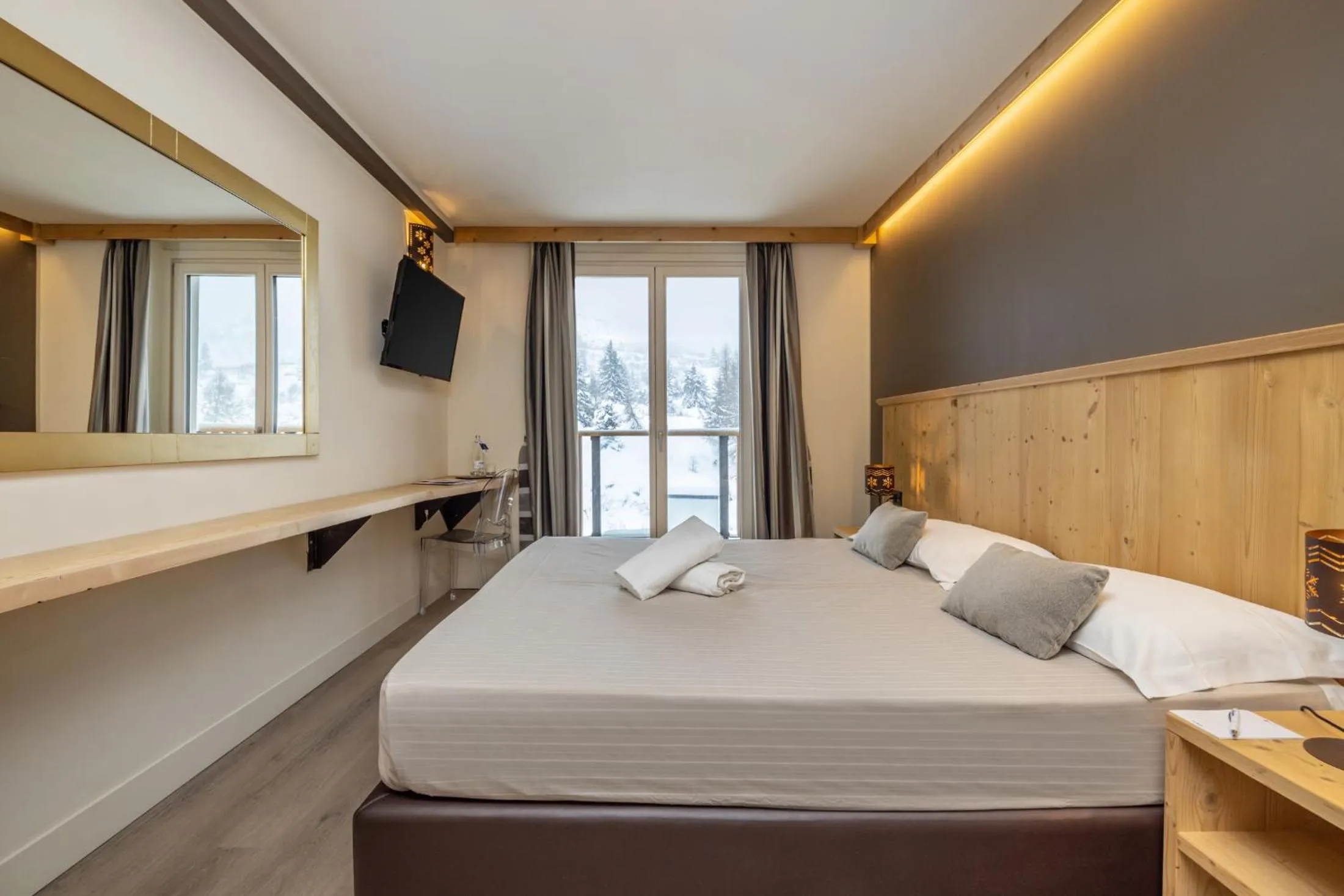 Bedroom, Bed in Hotel Piandineve