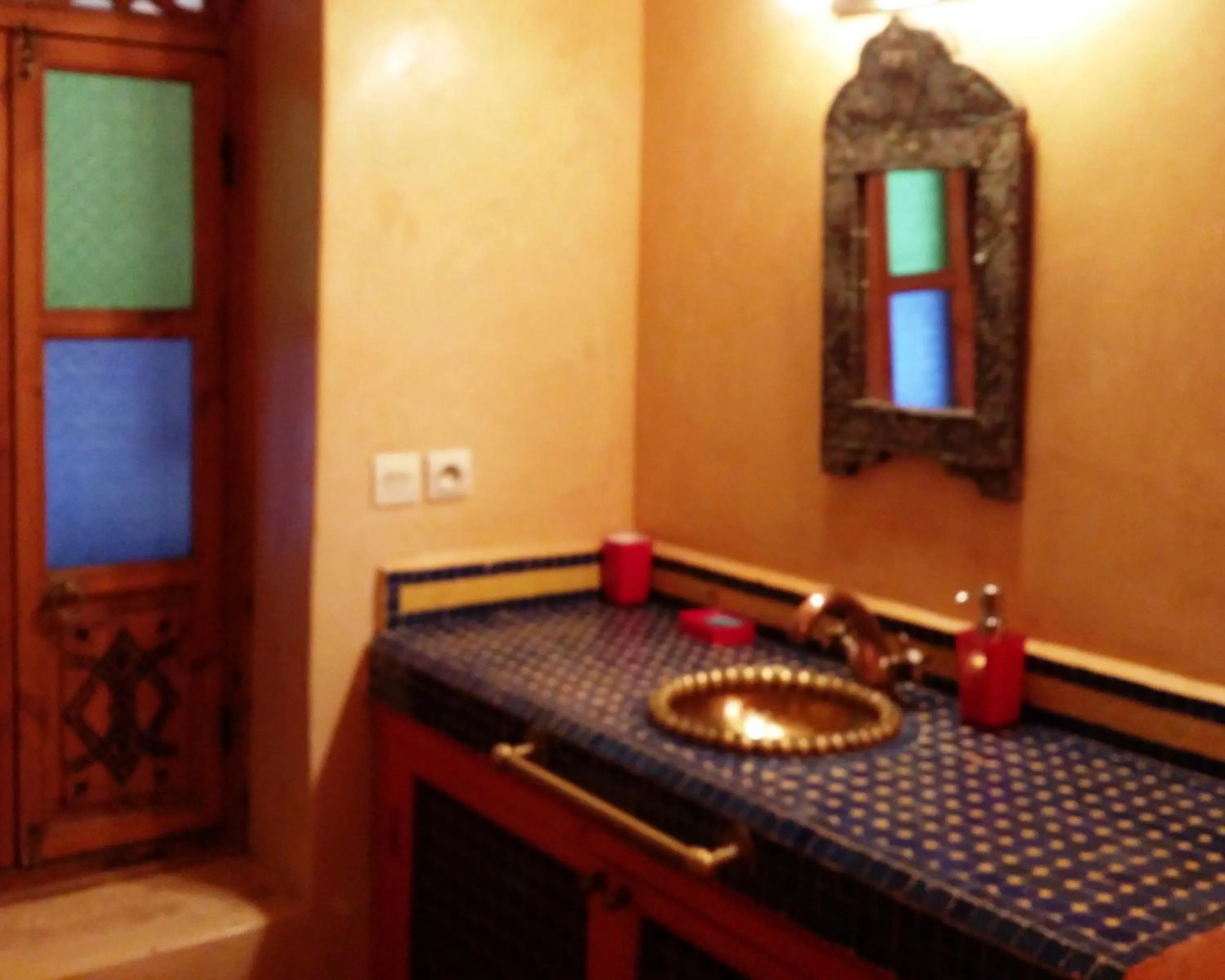 Decorative detail in Riad Puchka