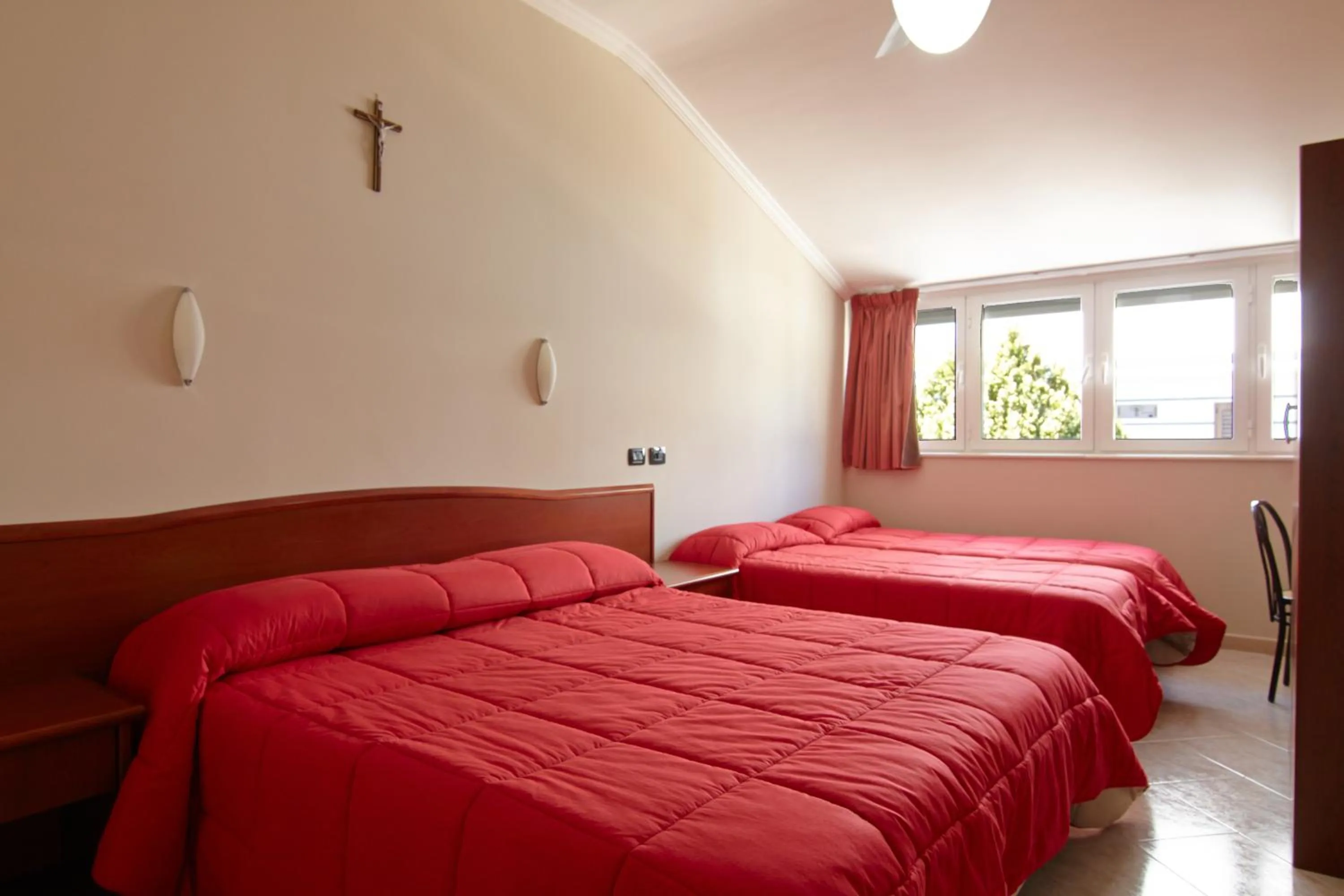 Bedroom, Bed in Albergo Villa Bianca