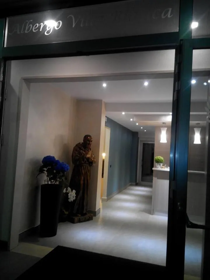 Facade/entrance in Albergo Villa Bianca