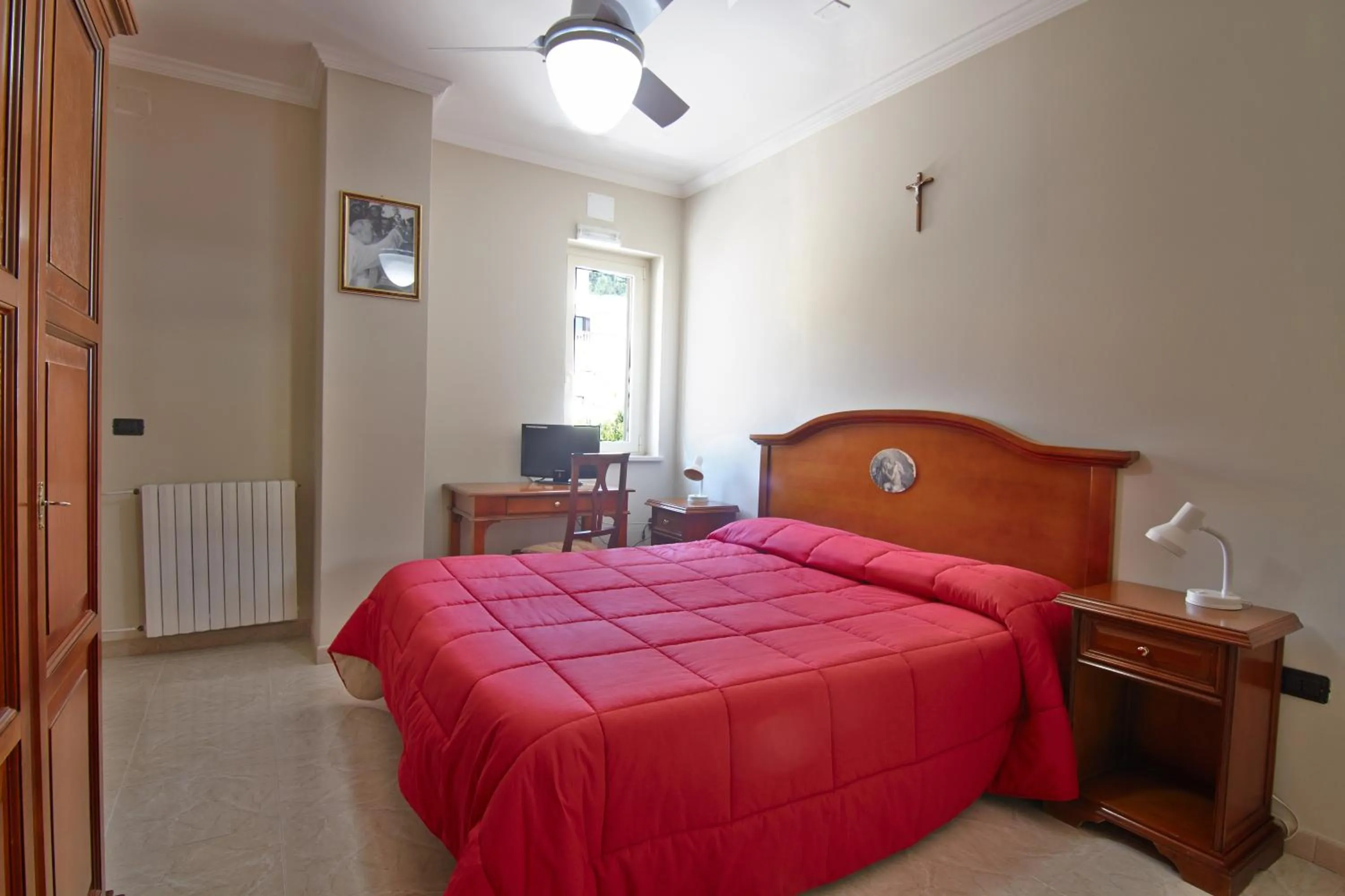 Photo of the whole room, Bed in Albergo Villa Bianca