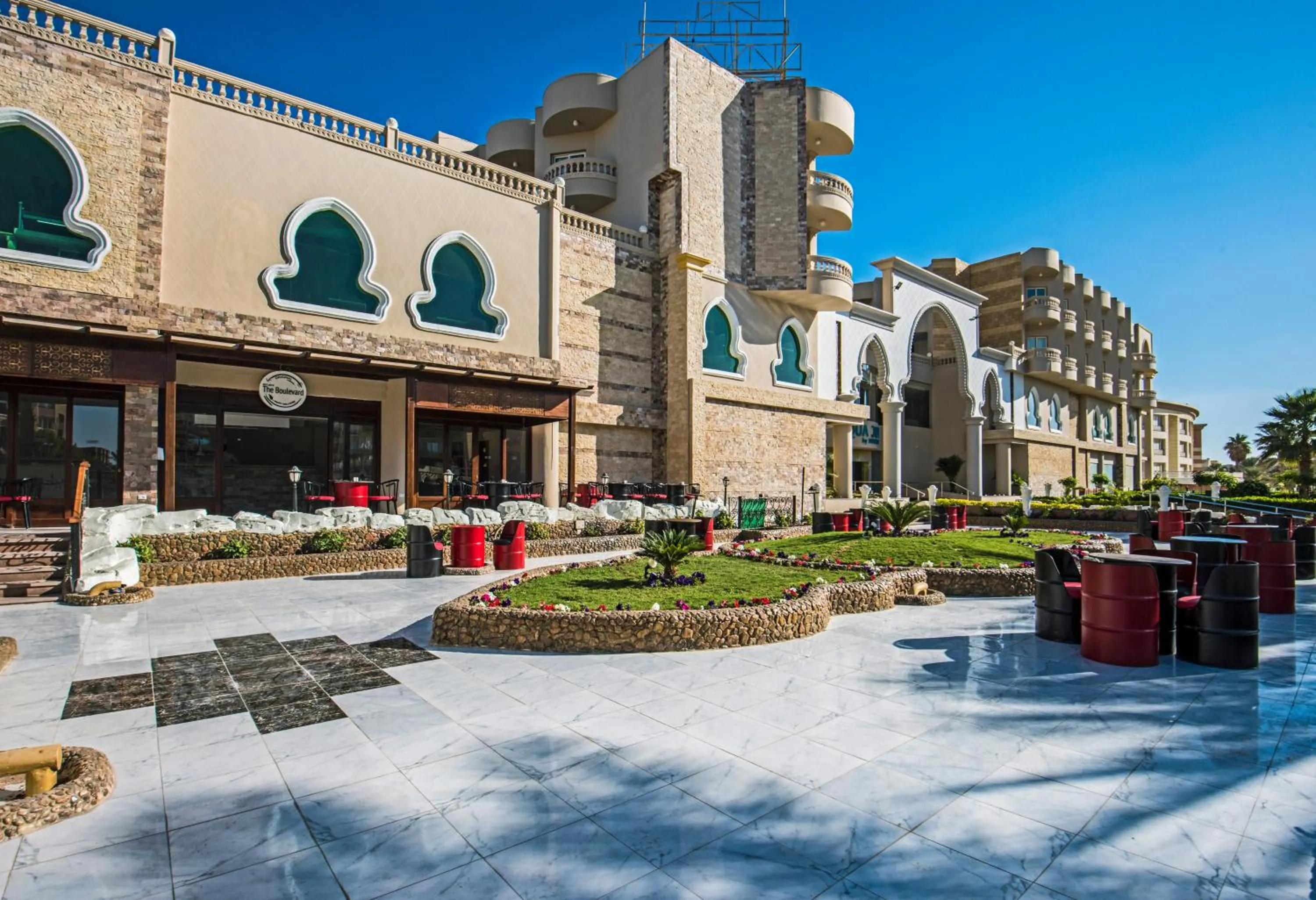 Restaurant/places to eat in Sunrise Aqua Joy Resort