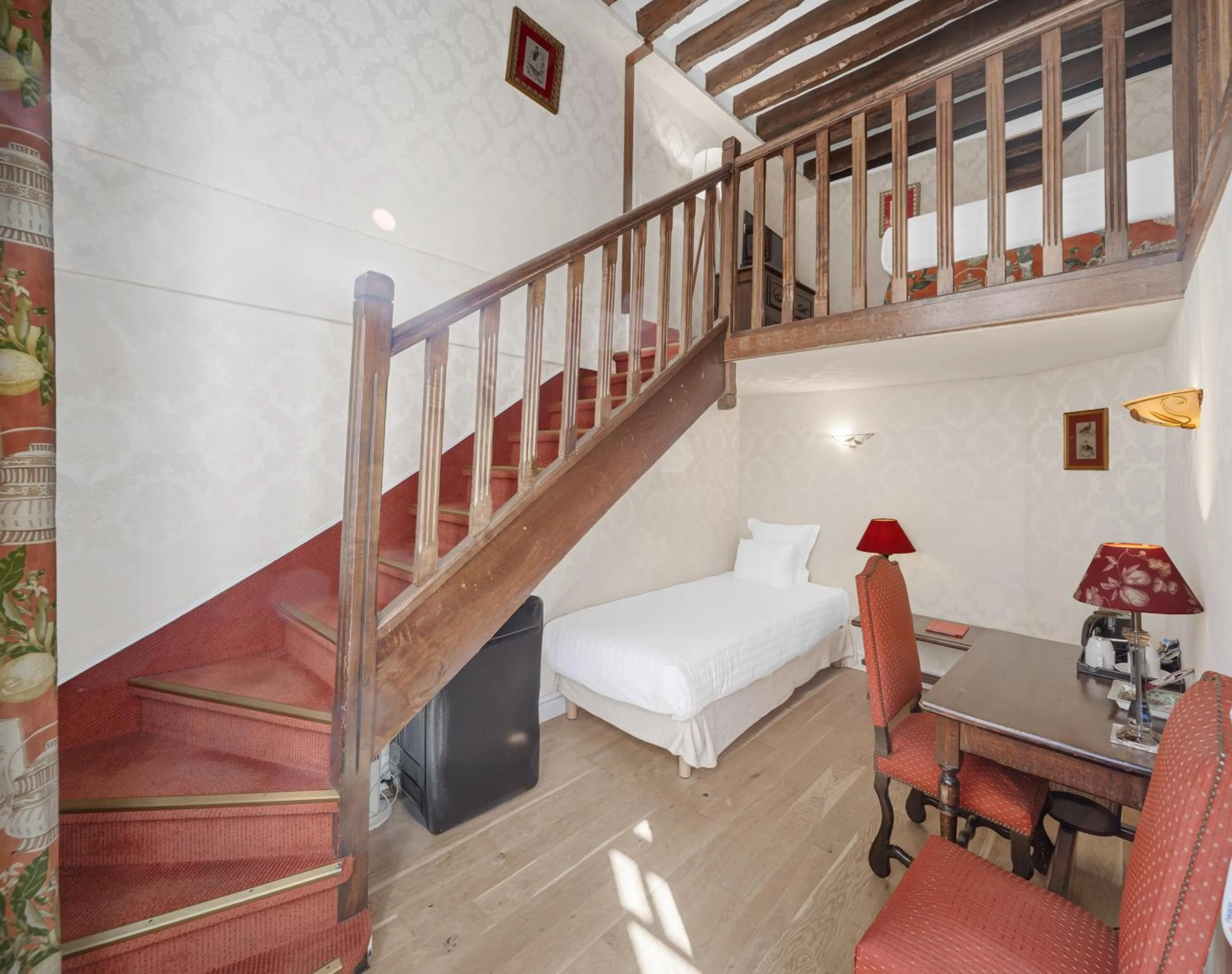 Bedroom, Bed in Hotel de la Bretonnerie