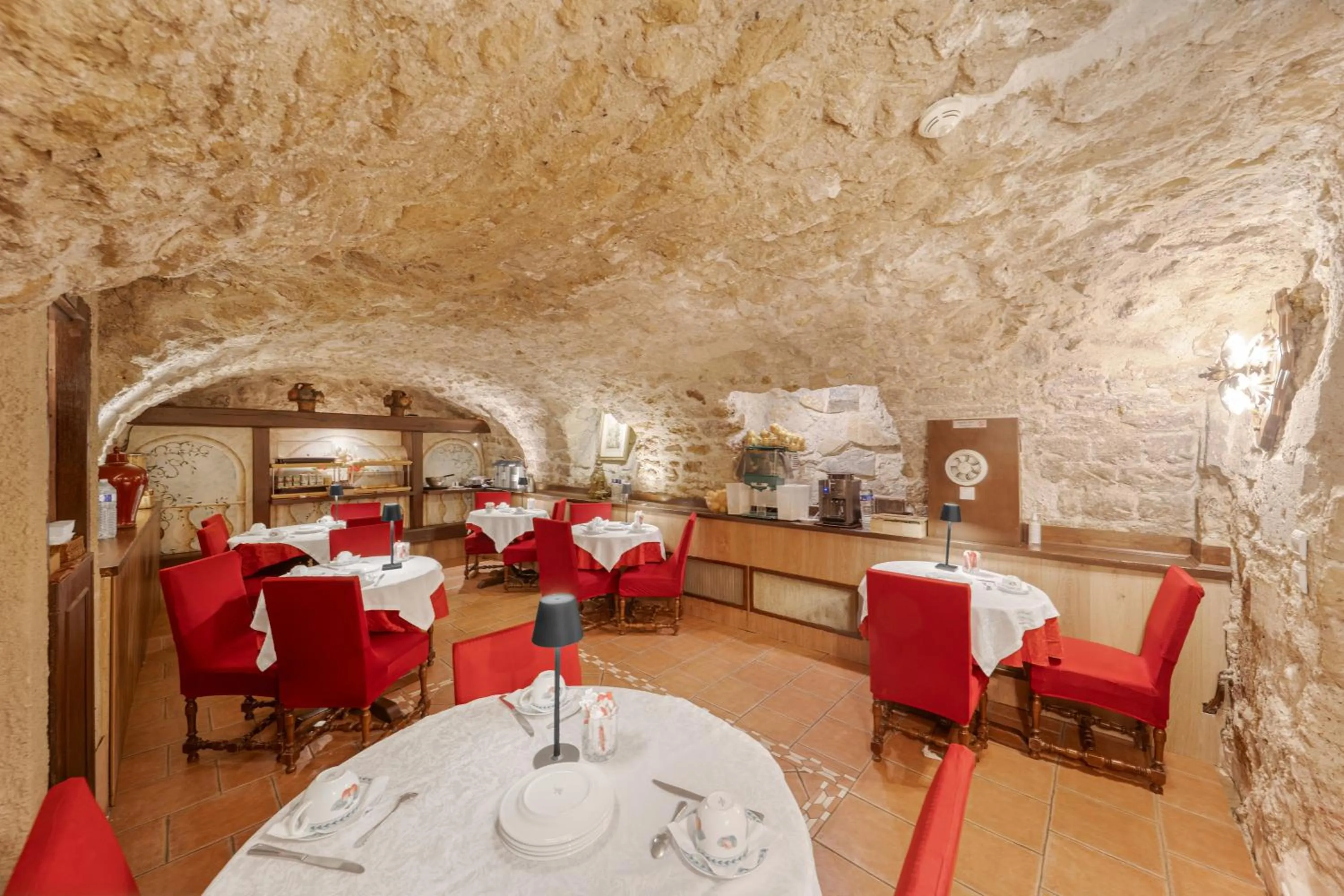 Breakfast in Hotel de la Bretonnerie